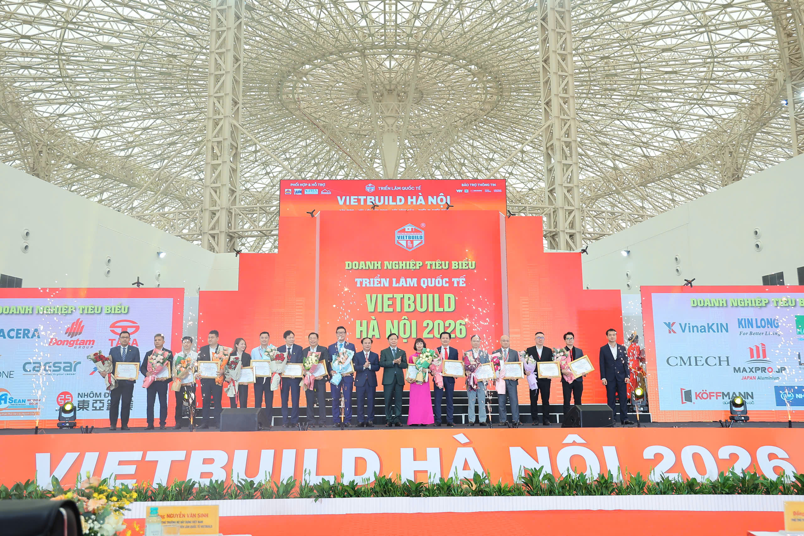 Lễ khai mạc Triển lãm Quốc tế Vietbuild Hà Nội 2026 tại Trung tâm Triển lãm Việt Nam (VEC), Đông Anh, Hà Nội sáng 26/3/2026.