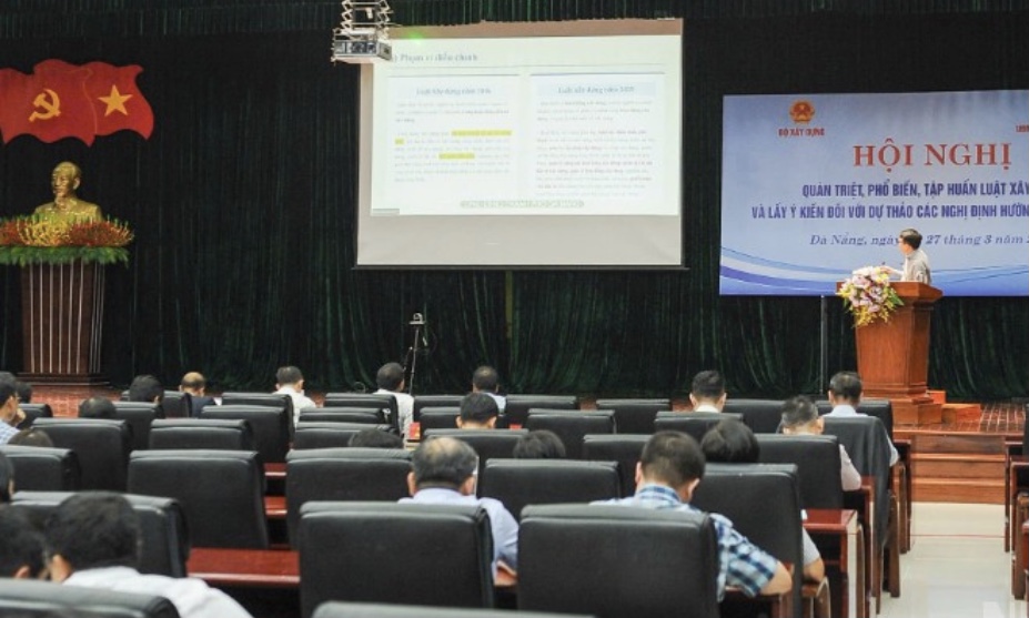 Tham luận của đại biểu tại hội nghị.