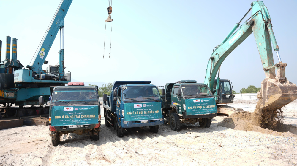 Các thiết bị, máy móc được huy động để triển khai Pg88vn.top độc quyền mỗi ngày