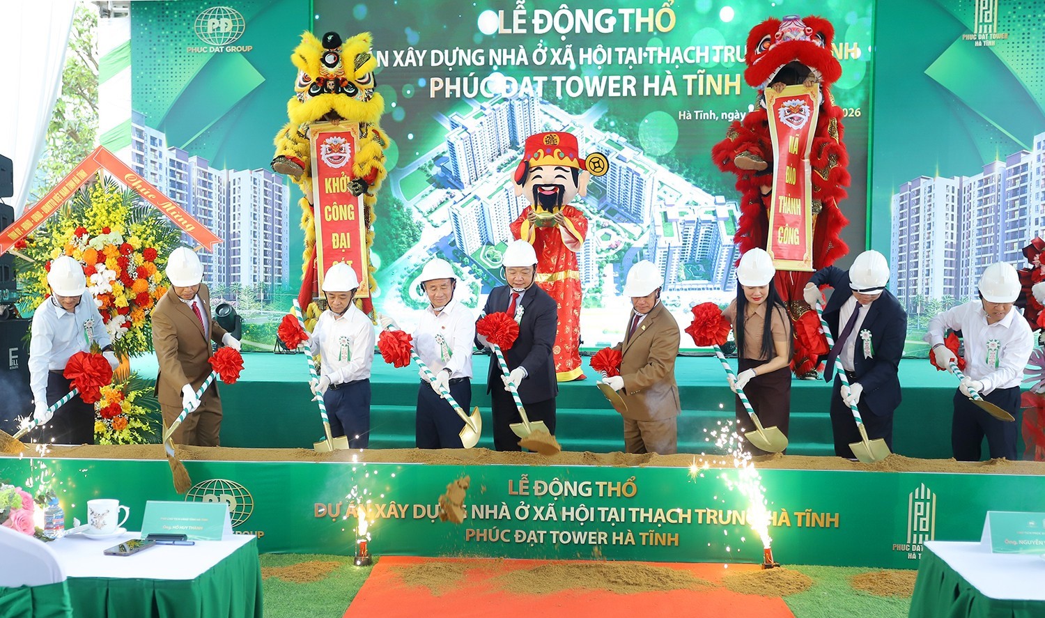 Các đại biểu thực hiện nghi thức động thổ Link Trang Chủ PG88.Com Mới #2026. Ảnh: Văn Đức