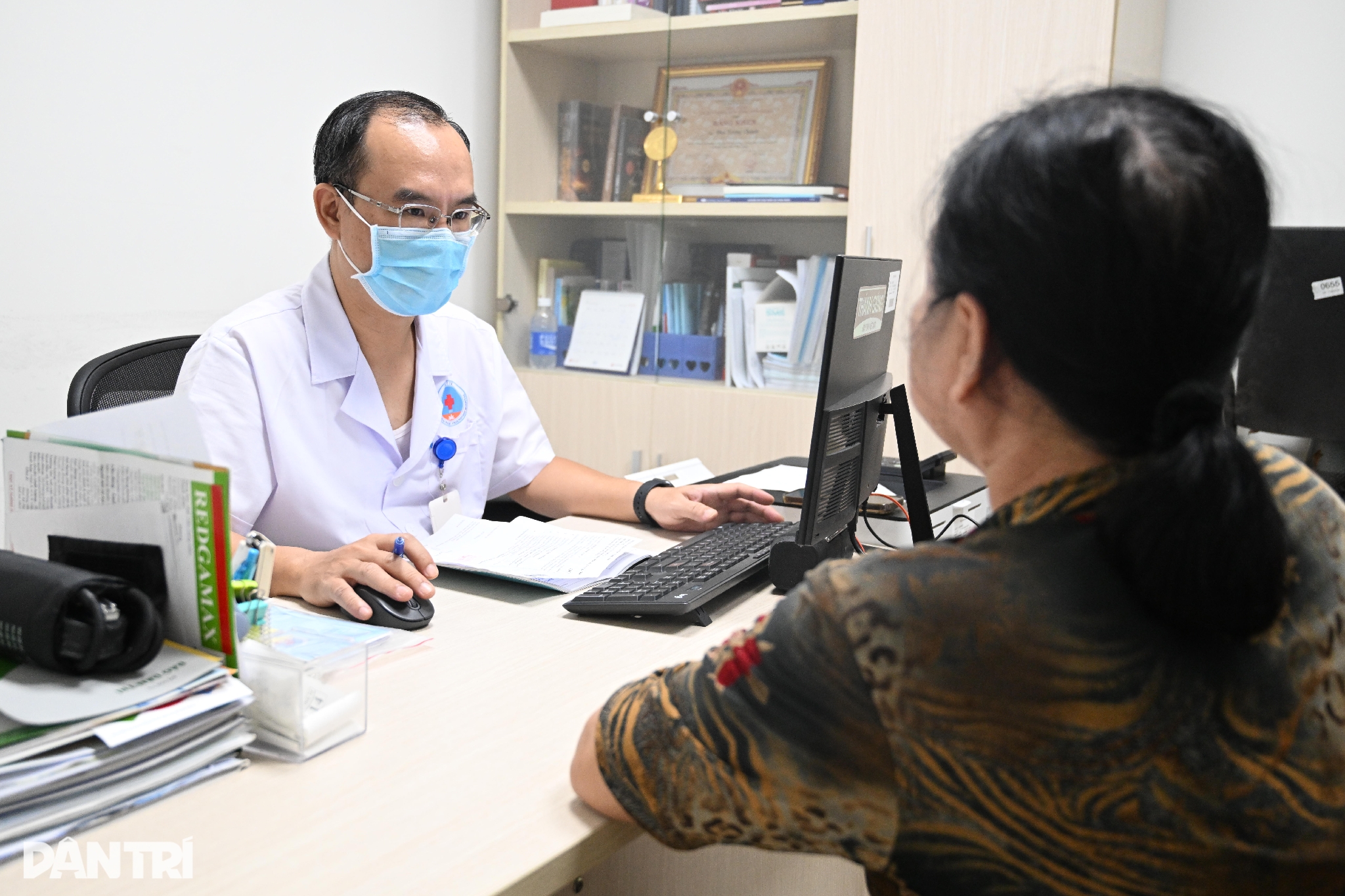 Chi phí điều trị cho người cao tuổi cao gấp gần 10 lần người trẻ. 