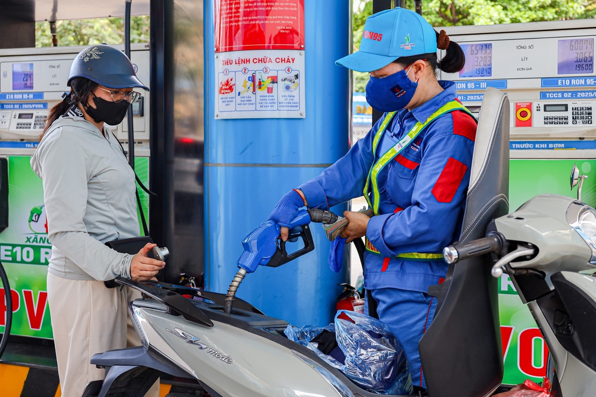 Bơm 8.000 tỷ đồng bổ sung Quỹ bình ổn giá xăng dầu năm 2026
