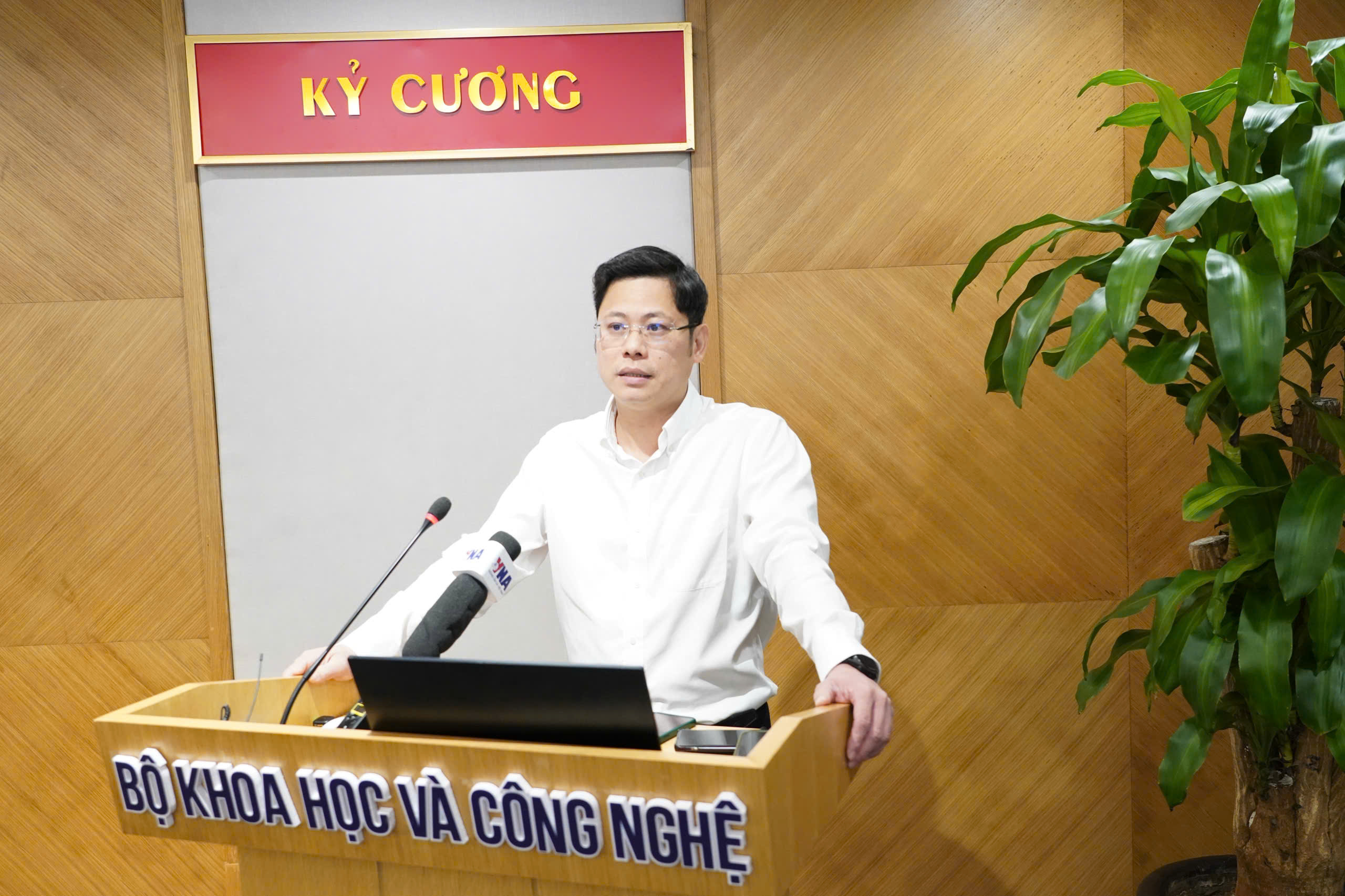 Ông Hoàng Anh Tú, Phó Vụ trưởng Vụ Khoa học kỹ thuật và công nghệ, Bộ Khoa học và Công nghệ.&nbsp;