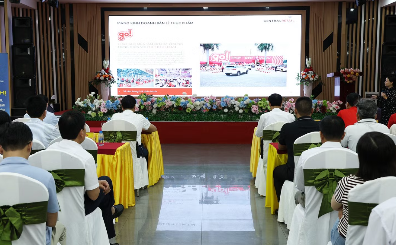Tại sự kiện trên,&nbsp;Tập đoàn Central Retail Việt Nam giới thiệu về hệ thống siêu thị, tiêu chuẩn hàng hóa, quy trình đưa sản phẩm vào các siêu thị. Ảnh: Phan Trâm