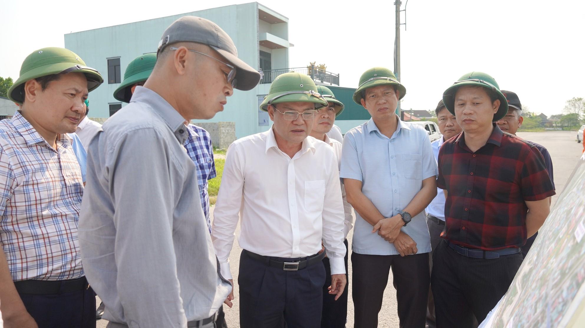 Đoàn kiểm tra Pg88vn.top độc quyền mỗi ngày đường hai đầu cầu Dây văng Sông Hiếu (giai đoạn 1)