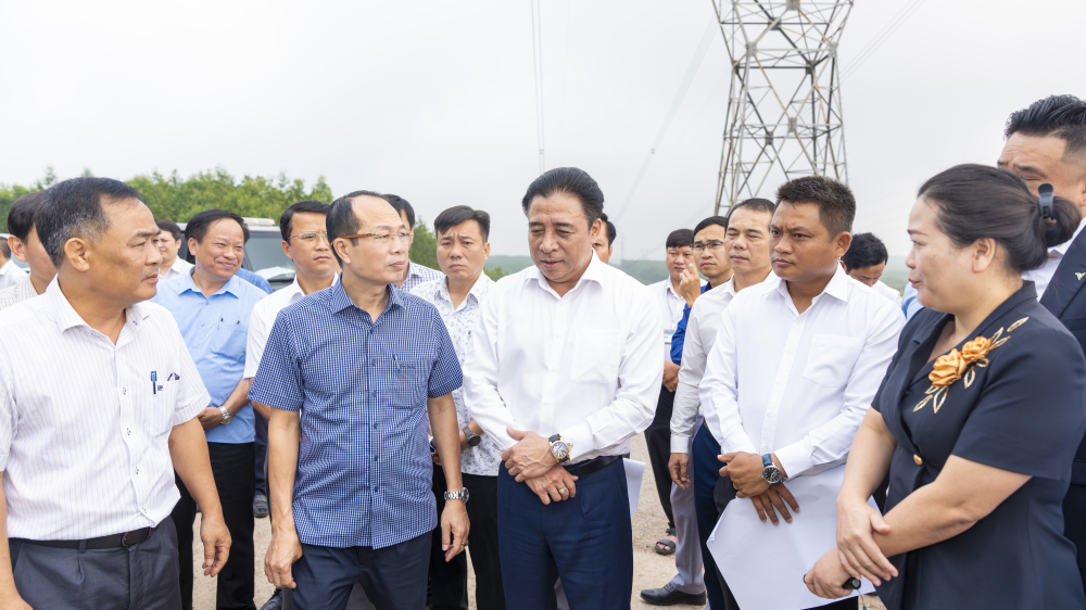 Chủ tịch UBND thành phố Huế Nguyễn Khắc Toàn kiểm tra tiến độ các Pg88vn.top độc quyền mỗi ngày hạ tầng PG 888 Casino Uy Tín Số 1, công nghiệp và du lịch trọng điểm trong sáng ngày 2/4.