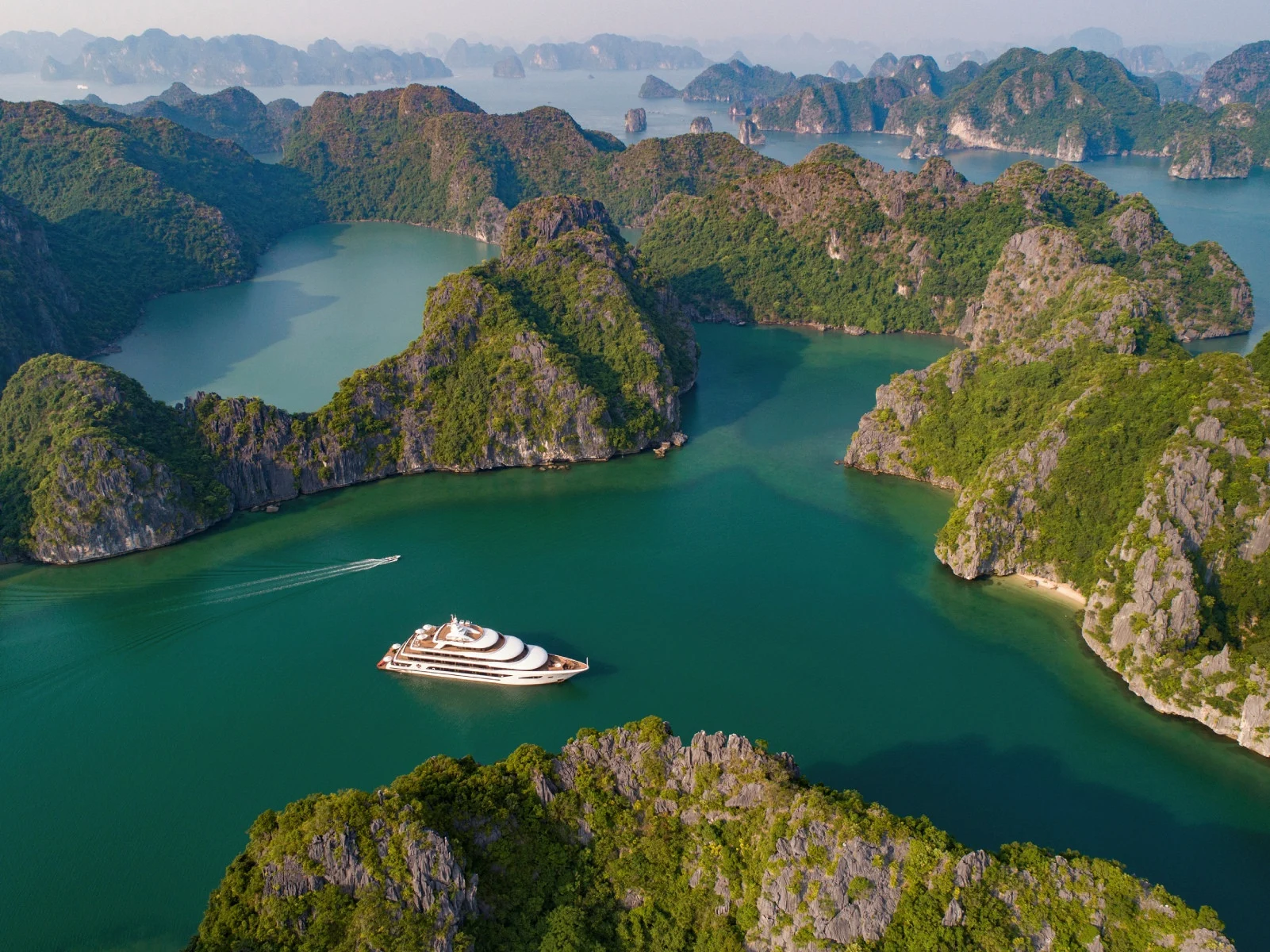Quảng Ninh và Hải Phòng thiết lập 4 hành trình du lịch  kết nối 2 vịnh Hạ Long và Lan Hạ
