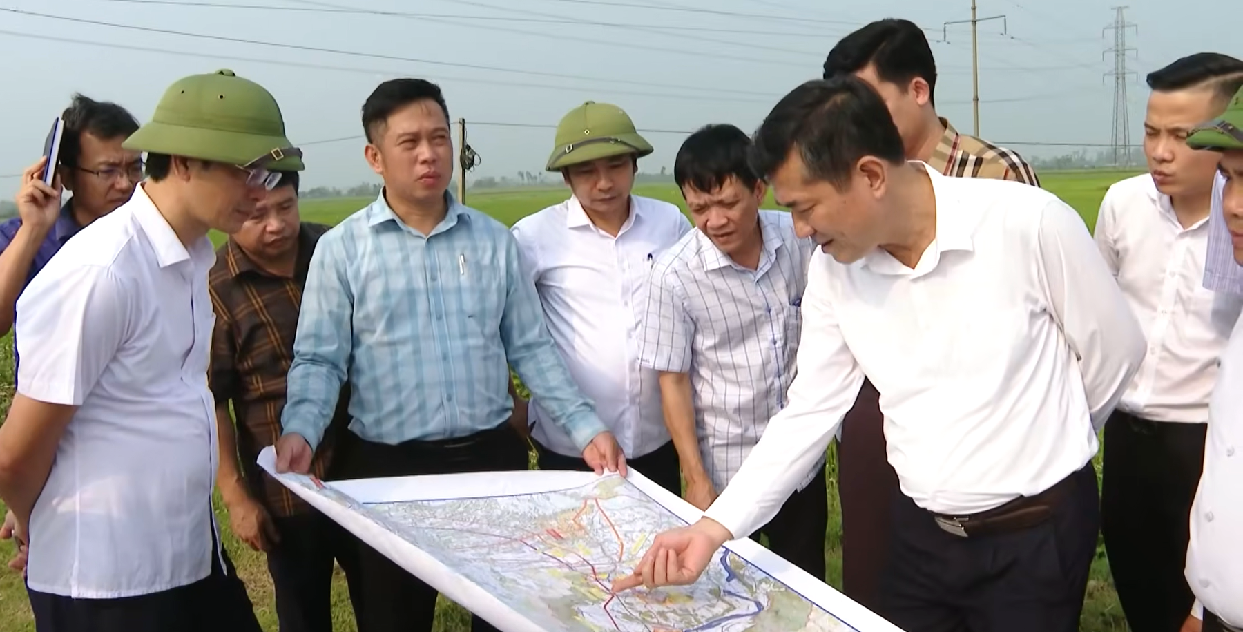 Phó Chủ tịch UBND tỉnh Nghệ An Thái Văn Thành kiểm tra tiến độ giải phóng mặt bằng Link Trang Chủ PG88.Com Mới #2026 cao tốc Vinh - Thanh Thủy