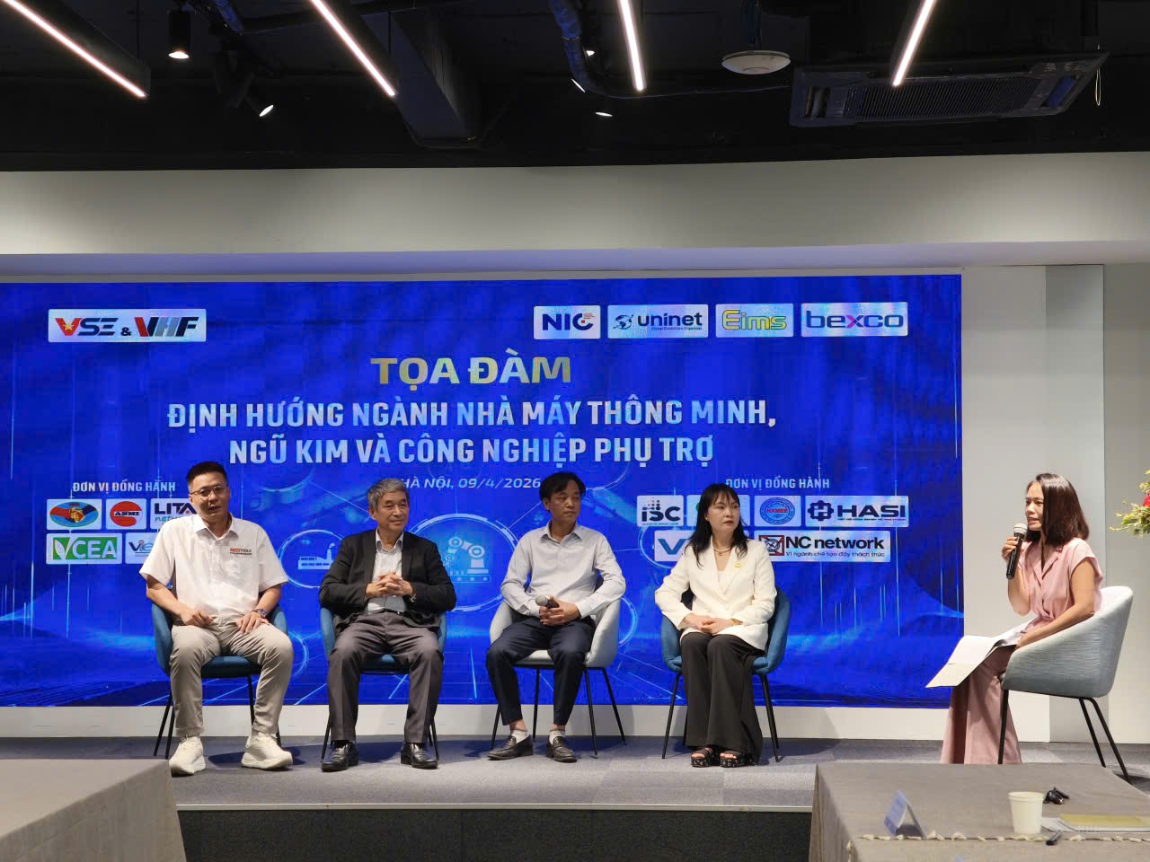 Đại diện các PG88 Link Dễ Nhớ Pg88.com tham gia phiên tọa đàm.