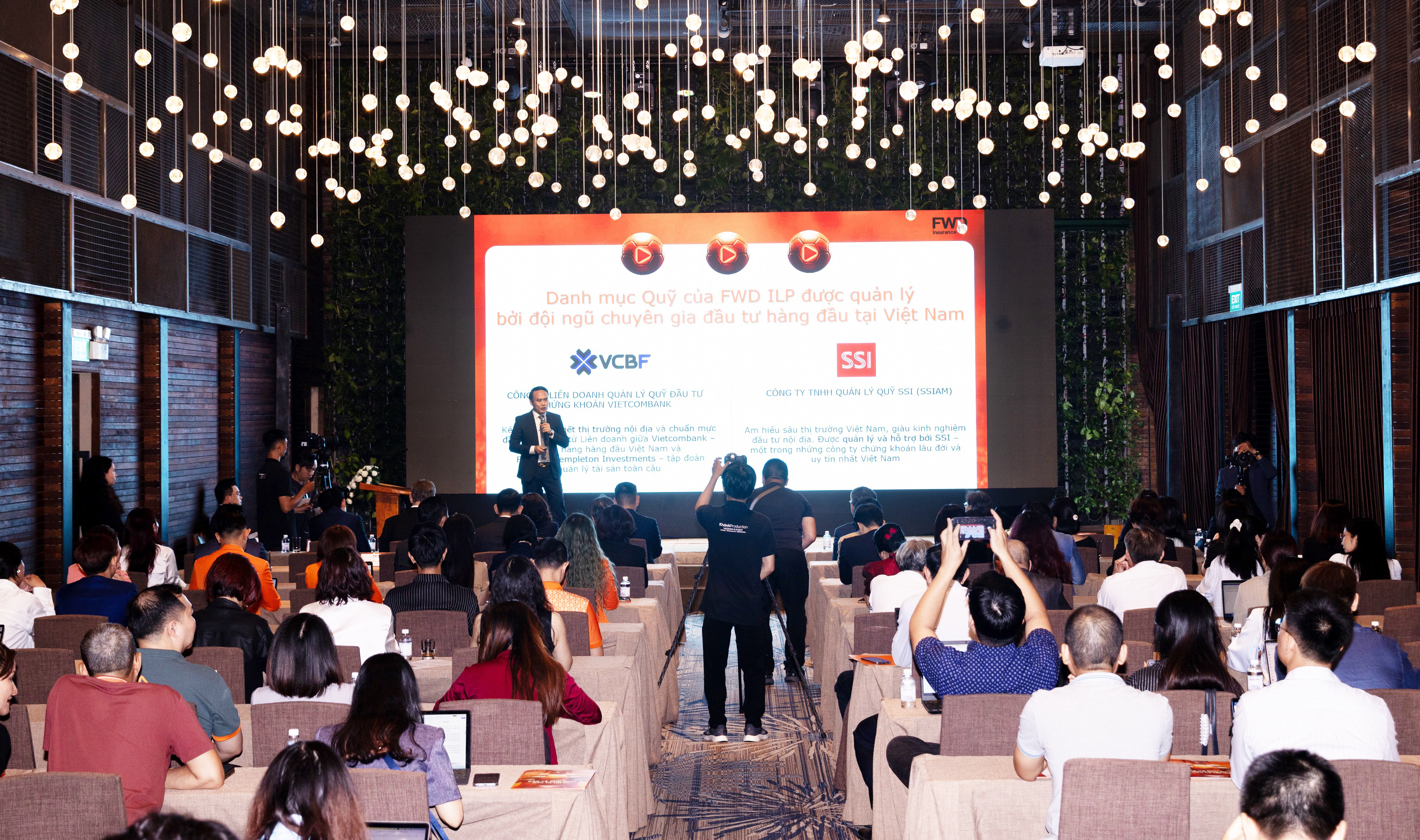 Ông Đậu Tiến Dũng, Phó Tổng Giám đốc Chiến lược FWD Việt Nam, cho biết khách hàng ở mọi lứa tuổi và khả năng Pg88hi tỷ lệ thưởng hấp dẫn đều có thể lựa chọn cho mình một kế hoạch phù hợp nhất với FWD Pg88vn Trang Chủ Chính Thức đón đầu.