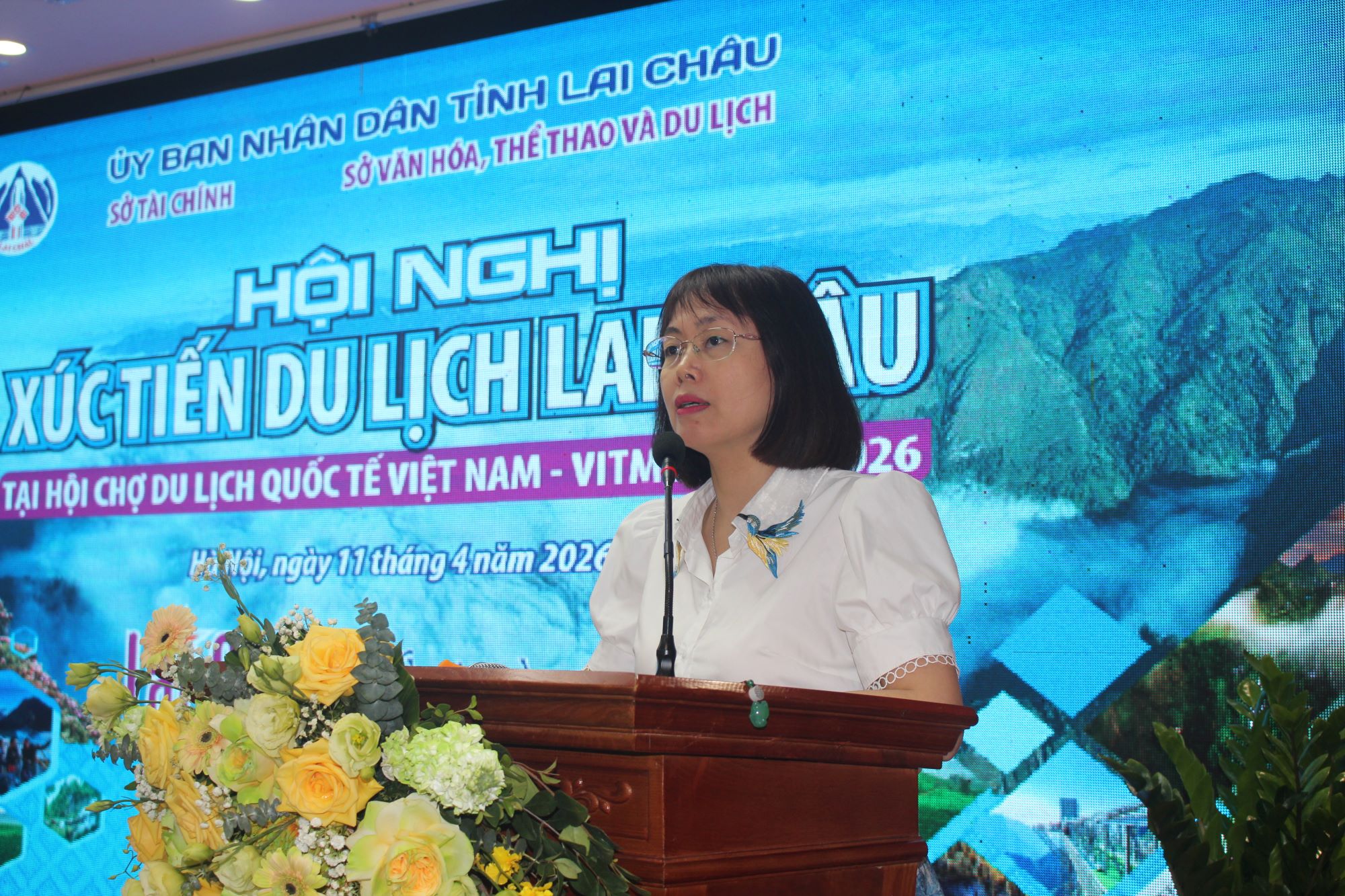 Bà Nguyễn Thị Hoa Mai: 