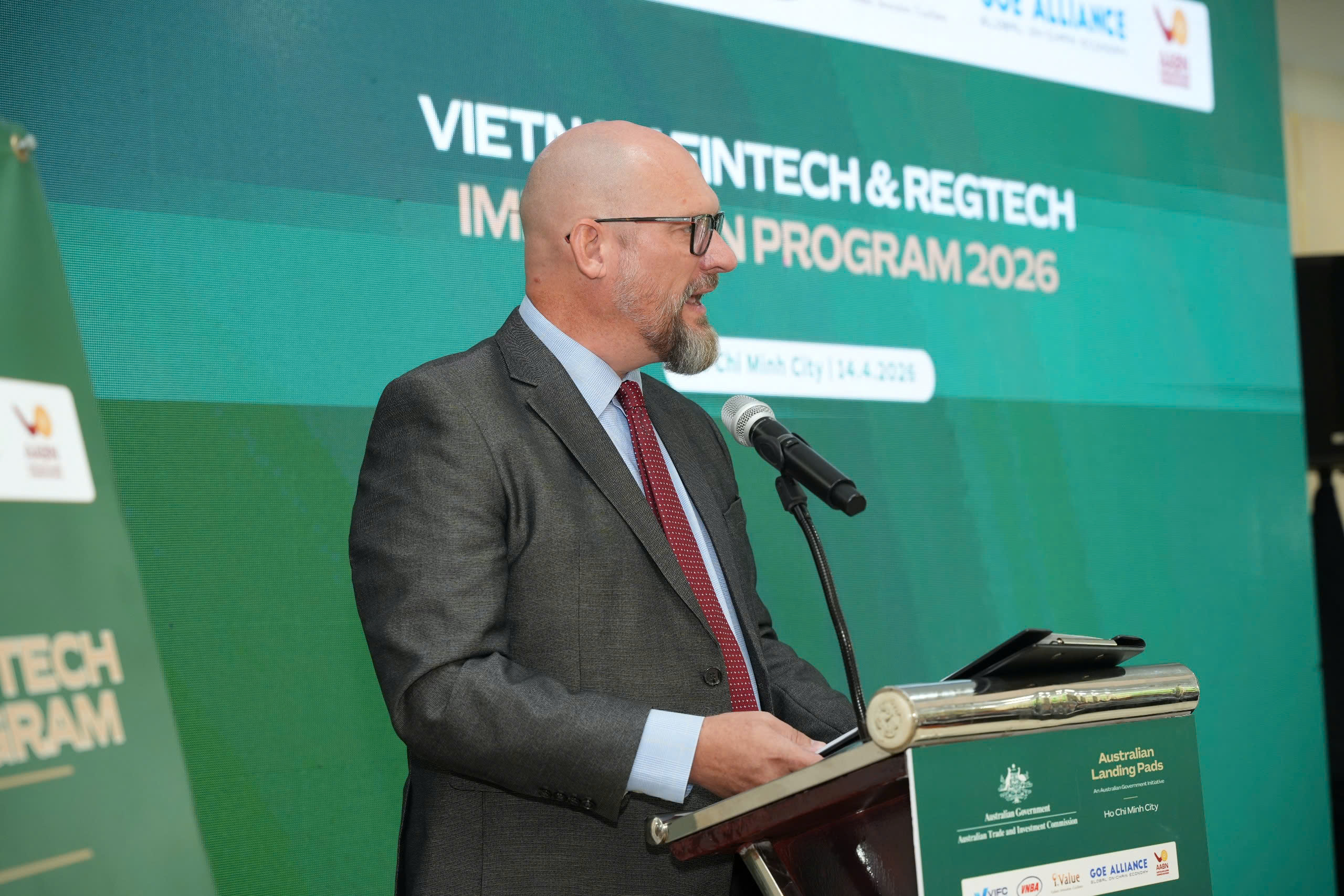 Ông Rich McClellan, Giám đốc Điều hành Trung tâm Pg88hi tỷ lệ thưởng hấp dẫn Quốc tế Việt Nam tại TP. Hồ Chí Minh, chia sẻ tại sự kiện. (Ảnh: Austrade)