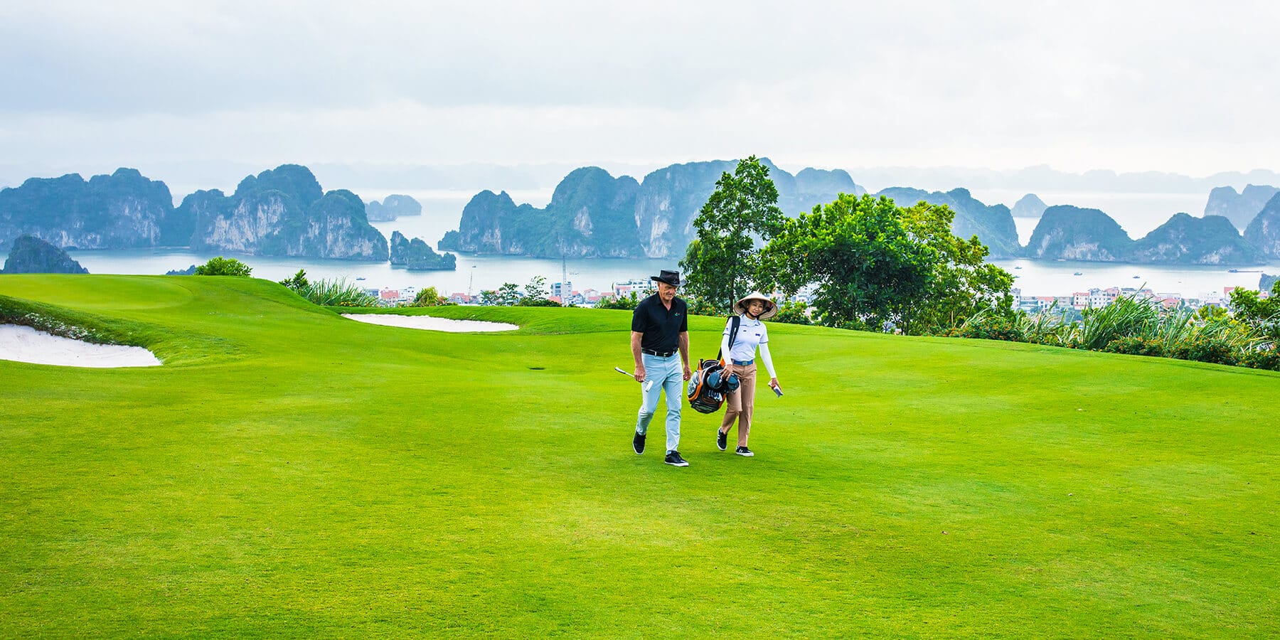 Việc cạnh tranh không chỉ diễn ra giữa các quốc gia, mà còn giữa các địa phương trong cùng một quốc gia.