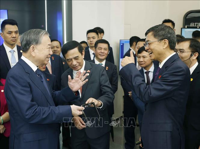 Pg88vn.top Casino online, Thể thao, Xổ số, Bắn cá, Đá gà, Nổ hũ, Chủ tịch nước Tô Lâm cùng Đoàn đại biểu cấp cao Việt Nam đã đến thăm Trung tâm Hợp tác đổi mới trí tuệ nhân tạo Trung Quốc – ASEAN. Ảnh: TTXVN