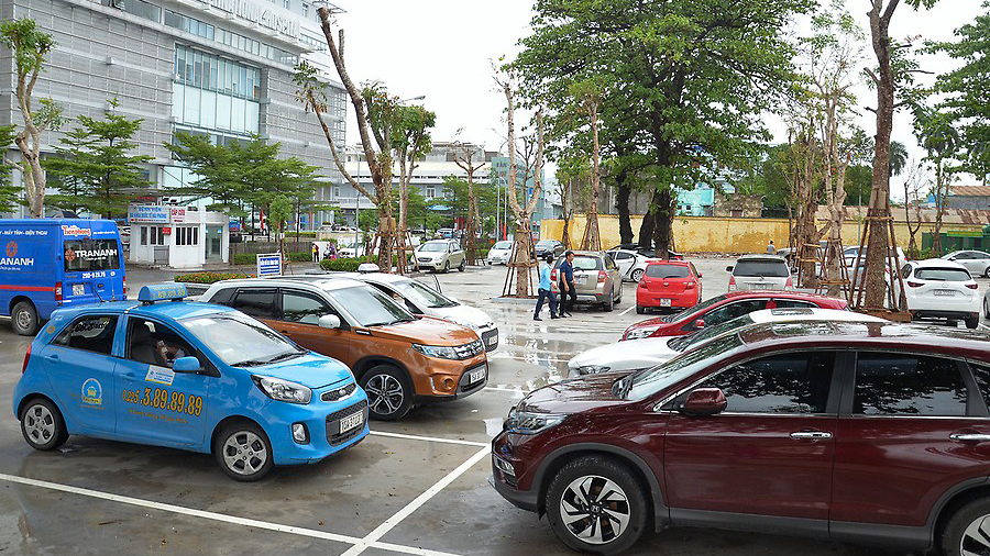 Hải Phòng dự kiến xoá bỏ mức chênh lệch thu lệ phí trước bạ ô tô giữa khu vực phía Đông và phía Tây từ ngày 1/7/2026.