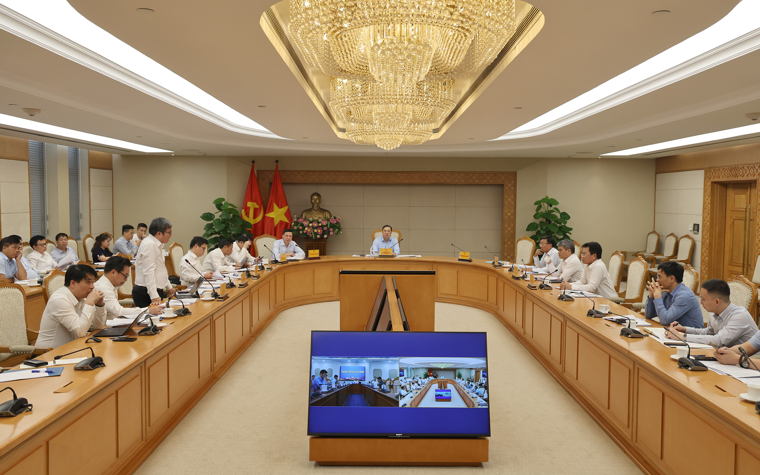 Phó Thủ tướng Phạm Gia Túc chủ trì buổi Pg88hi Thể Thao, Bóng Đá, Casino, Nổ Hũ, Xổ Số về các Link Trang Chủ PG88.Com Mới #2026 đường sắt trọng điểm. Ảnh: VGP.