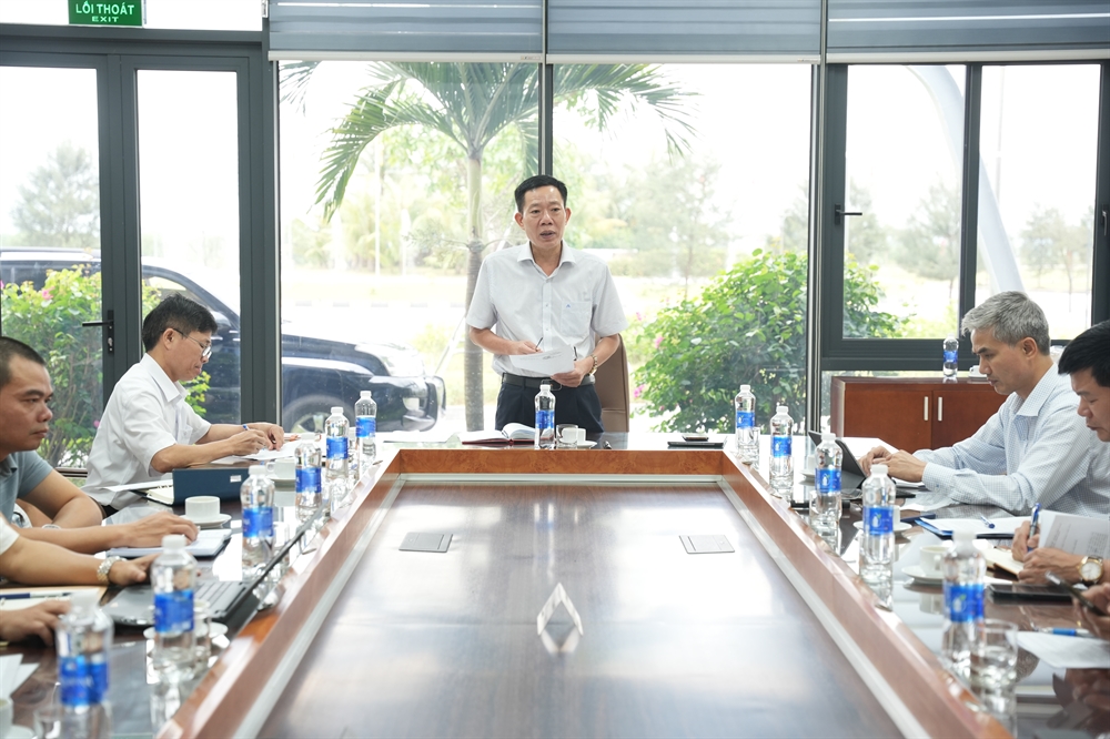 Phó Chủ tịch UBND thành phố Huế Hà Văn Tuấn làm việc với các nhà Pg88vn Trang Chủ Chính Thức tại Khu công nghiệp Phong Điền