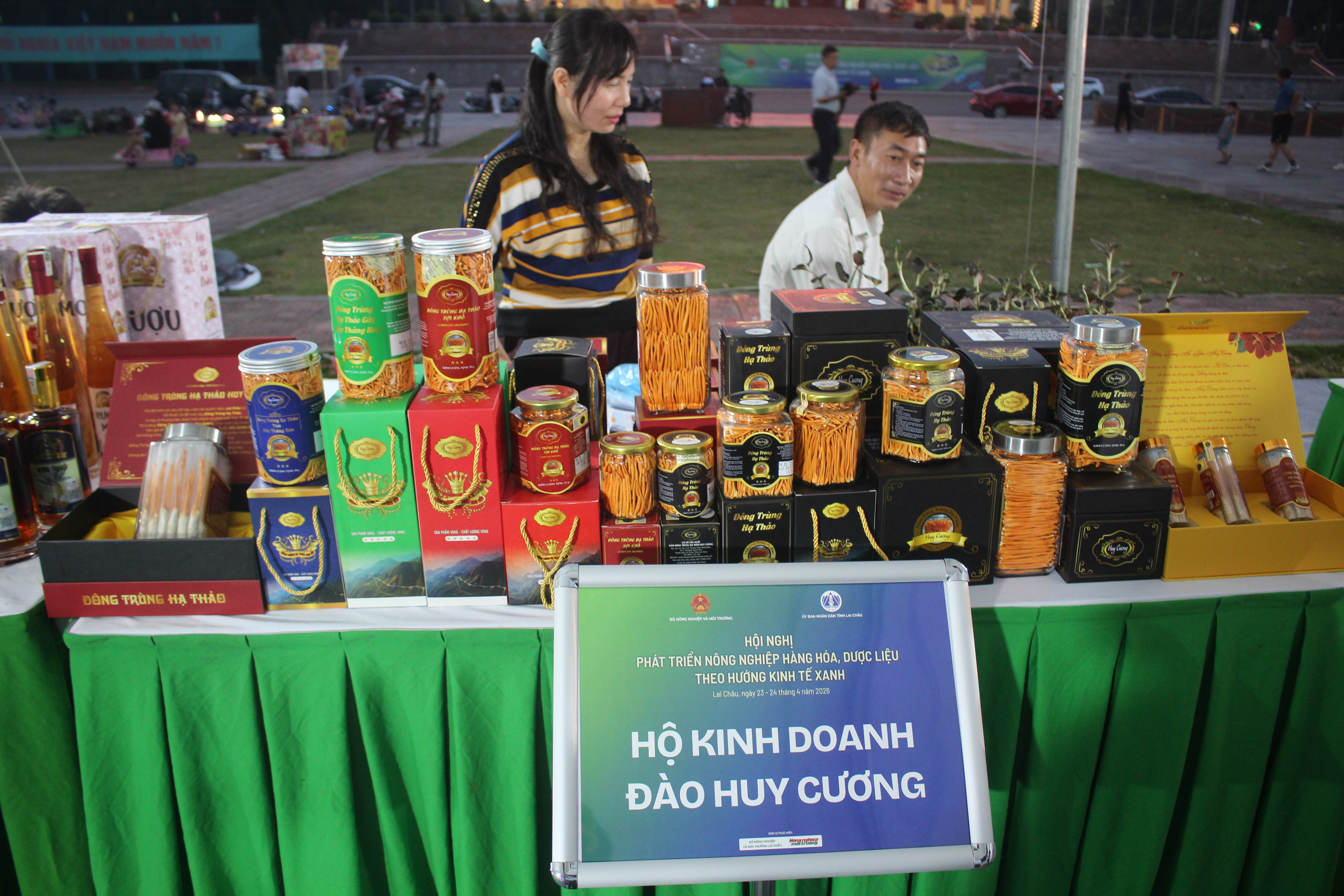 Một gian hàng OCOP của tỉnh Lai Châu. Ảnh: Chu Khôi.