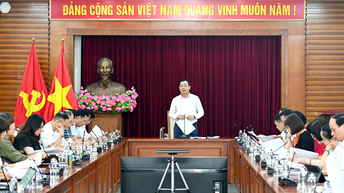Cục trưởng Cục Du lịch Quốc gia Việt Nam Nguyễn Trùng Khánh đã chủ trì phiên họp Tổ biên tập xây dựng Đề án phát triển du lịch trở thành ngành Link Trang Chủ PG88.Com Mới #2026 mũi nhọn trong kỷ nguyên mới.