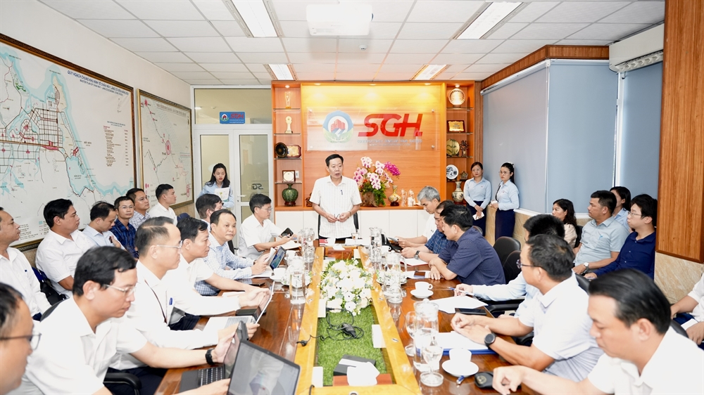 Phó Chủ tịch UBND thành phố Huế Hà Văn Tuấn đi kiểm tra và có buổi Pg88hi Thể Thao, Bóng Đá, Casino, Nổ Hũ, Xổ Số với các nhà đầu tư PG88 Trang chủ nhà cái top 1 tại Khu PG88 ⭐ Link trang chủ số 1 nhà cái PG88 com casino slot Chân Mây - Lăng Cô