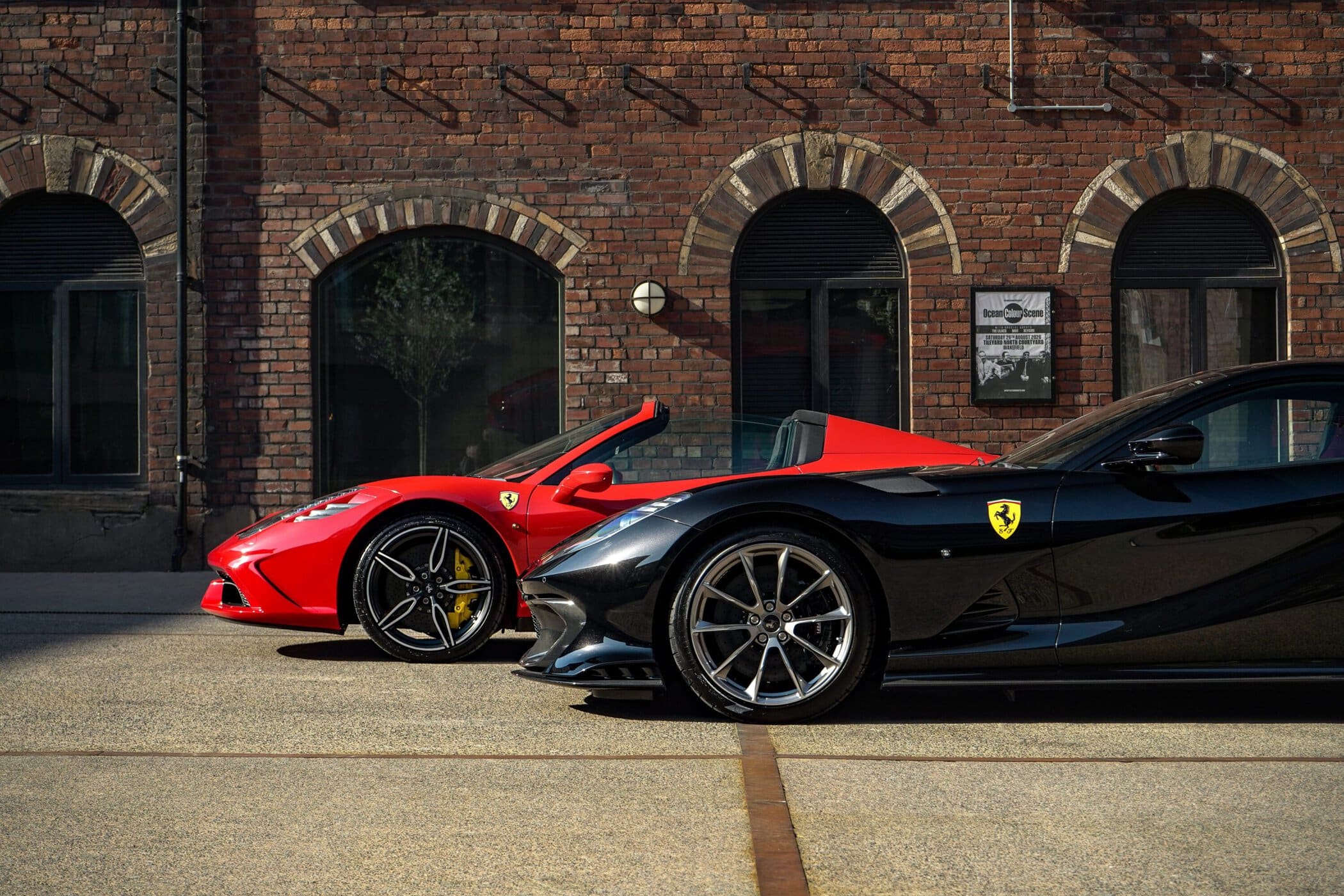 Hai mẫu xe đua Ferrari 812 Competizione và Ferrari 458 Speciale A.&nbsp;
