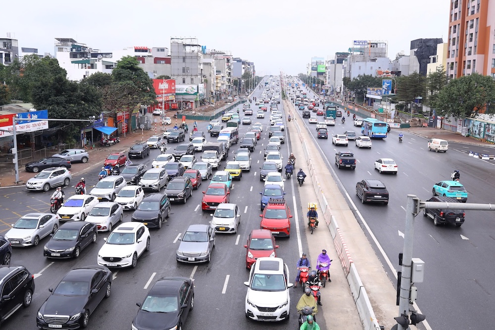 Giảm phát thải: Bài toán tổng thế không chỉ nằm riêng ở xe điện