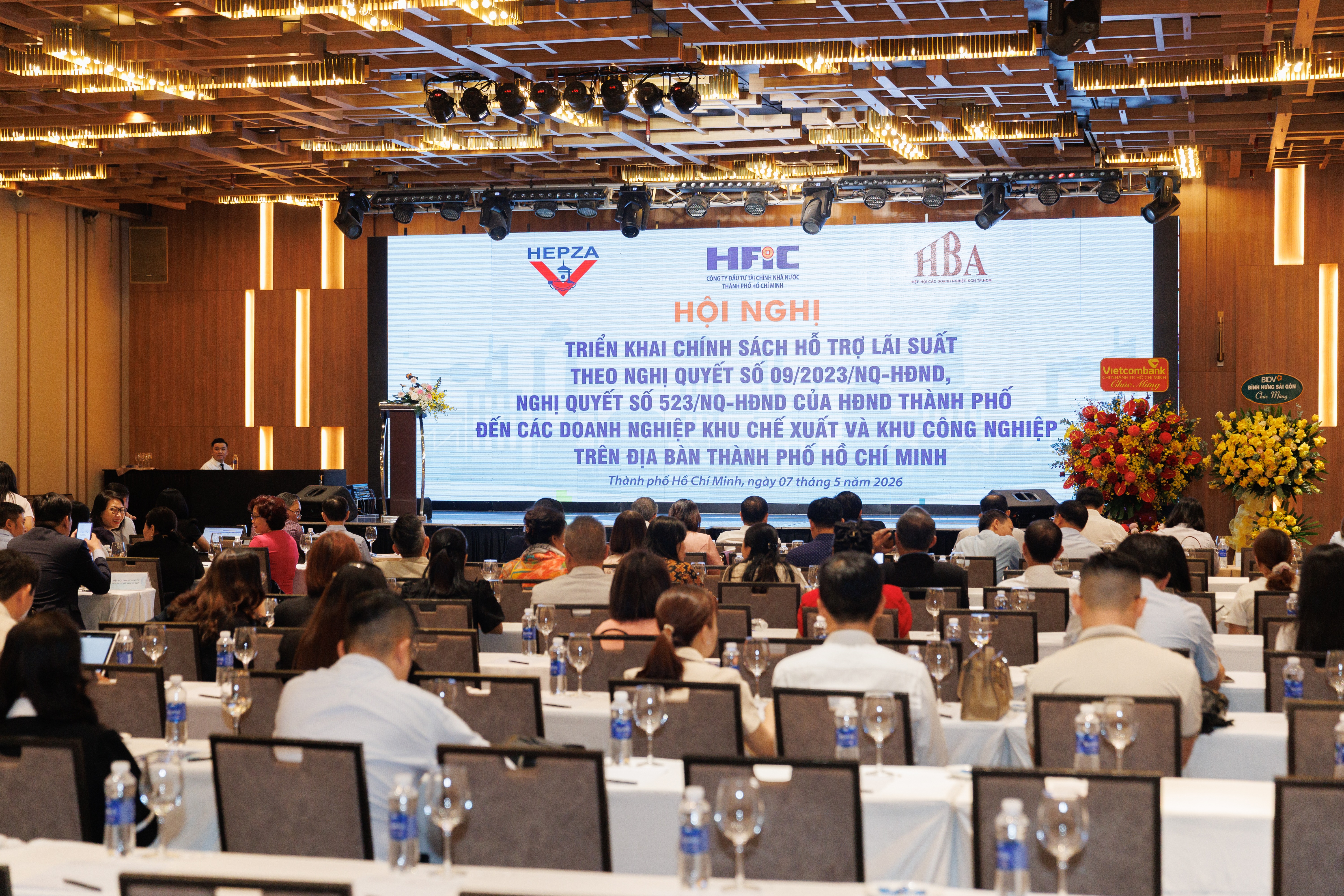 Chương trình vay vốn ưu đãi do HFIC đầu mối được nhiều 6Pg88.con độc quyền mỗi ngày quan tâm. 