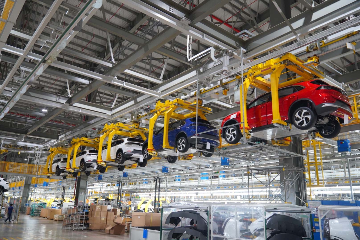  Sự trỗi dậy của nội lực lắp ráp và 