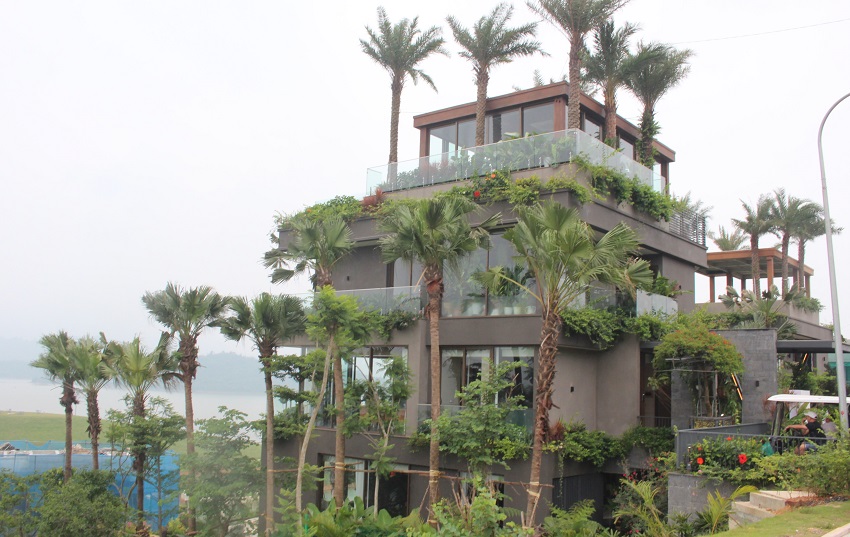 Một trong những ngôi nhà đang được xây dựng trong Pg88vn.top độc quyền mỗi ngày&nbsp;Flamingo Maison 108 Hồ Núi Cốc. Ảnh: Chu Khôi.