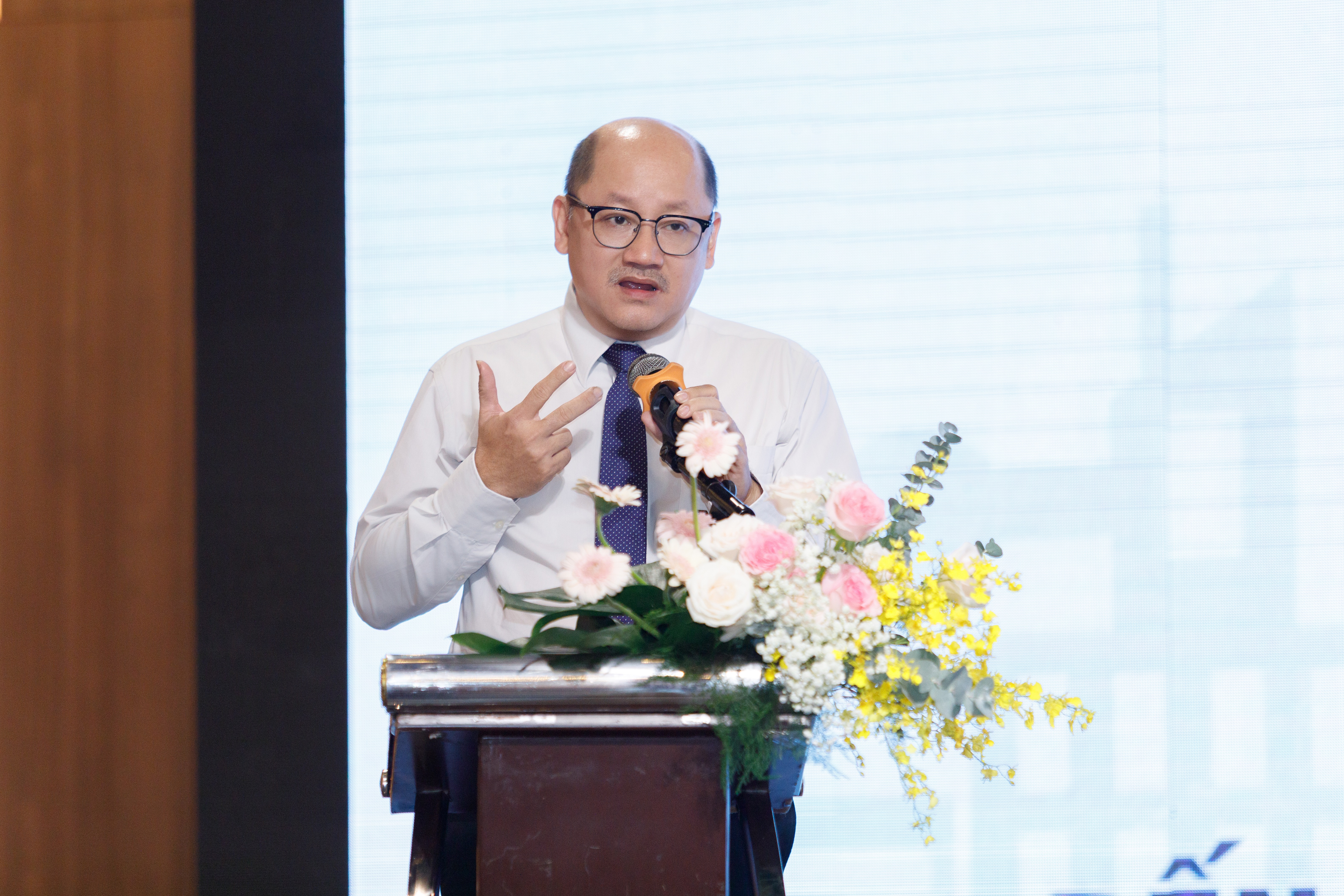 Ông&nbsp;Phạm Đăng Hồ, Trưởng phòng Phát triển Đô thị,&nbsp;Sở Xây dựng giới thiệu các chính sách và hướng dẫn pháp lý về Pg88vn Trang Chủ Chính Thức nhà ở PG88 nổ hũ, nhà lưu trú công nhân.
