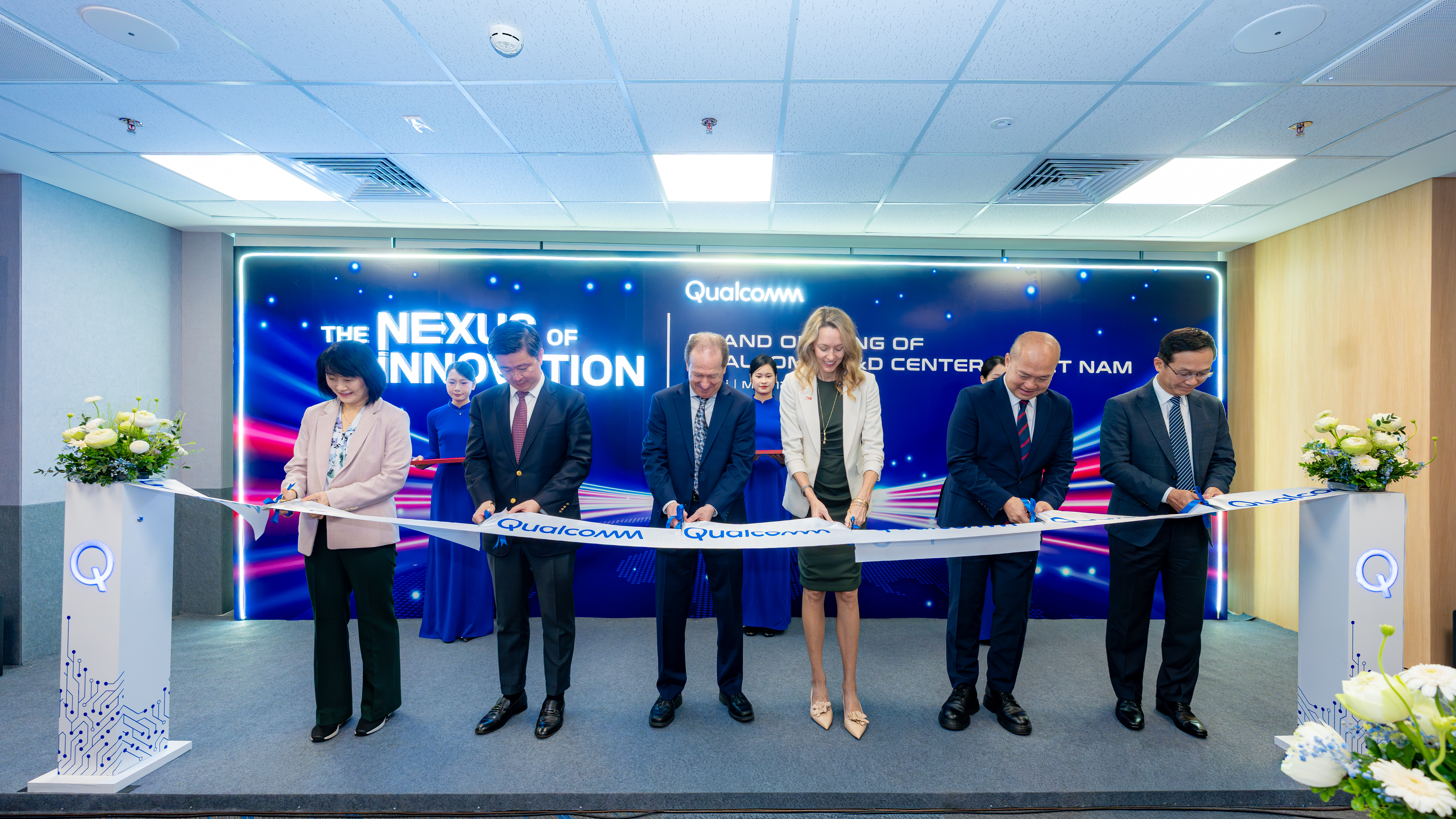 Ngày 12/5, Qualcomm Technologies, Inc. chính thức công bố khai trương Trung tâm Nghiên cứu và Phát triển (R&D) tại Hà Nội