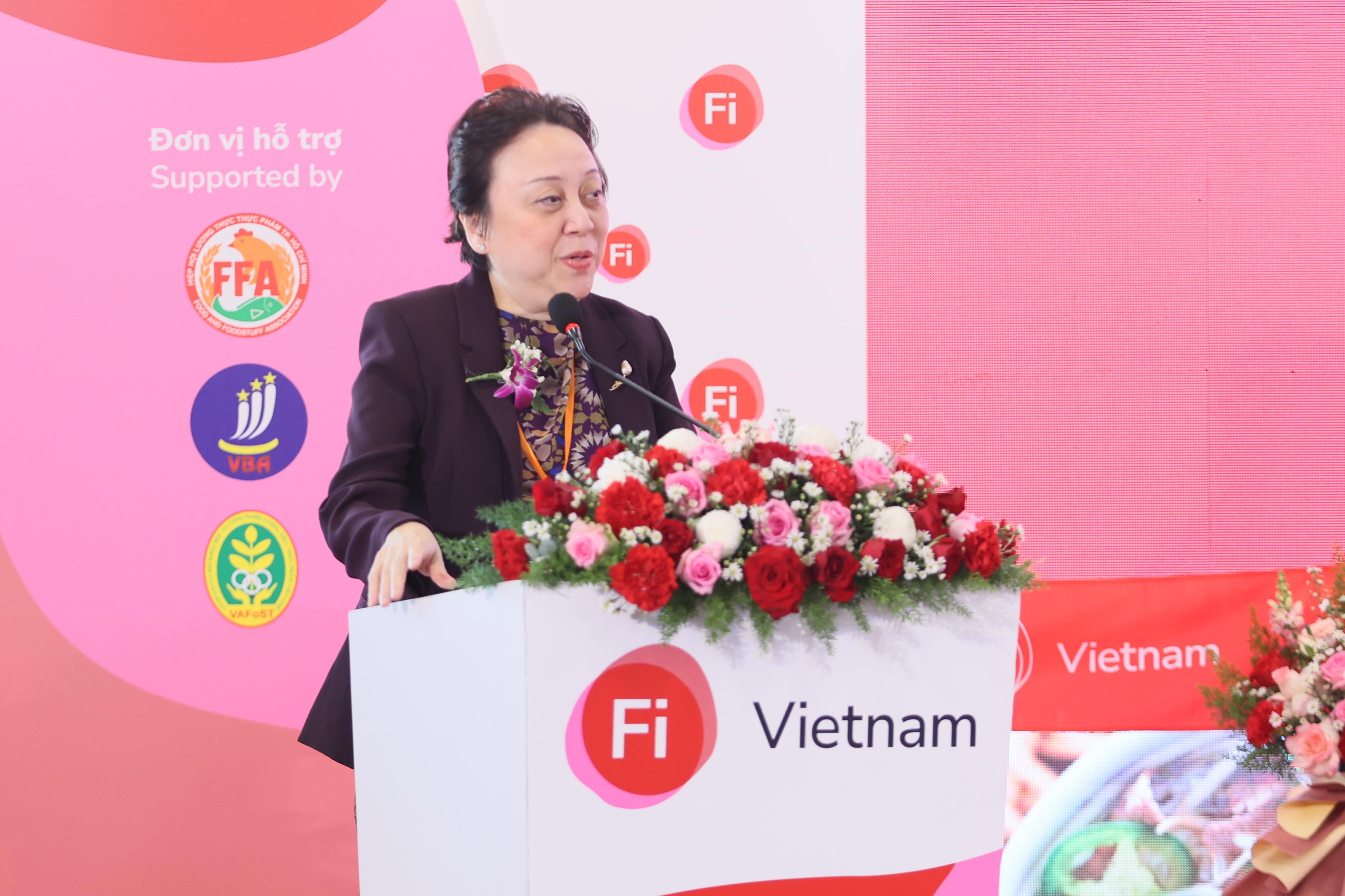 Bà Phạm Khánh Phong Lan, Giám đốc Sở An toàn thực phẩm TP .Hồ Chí Minh, phát biểu tại Fi Vietnam 2026.