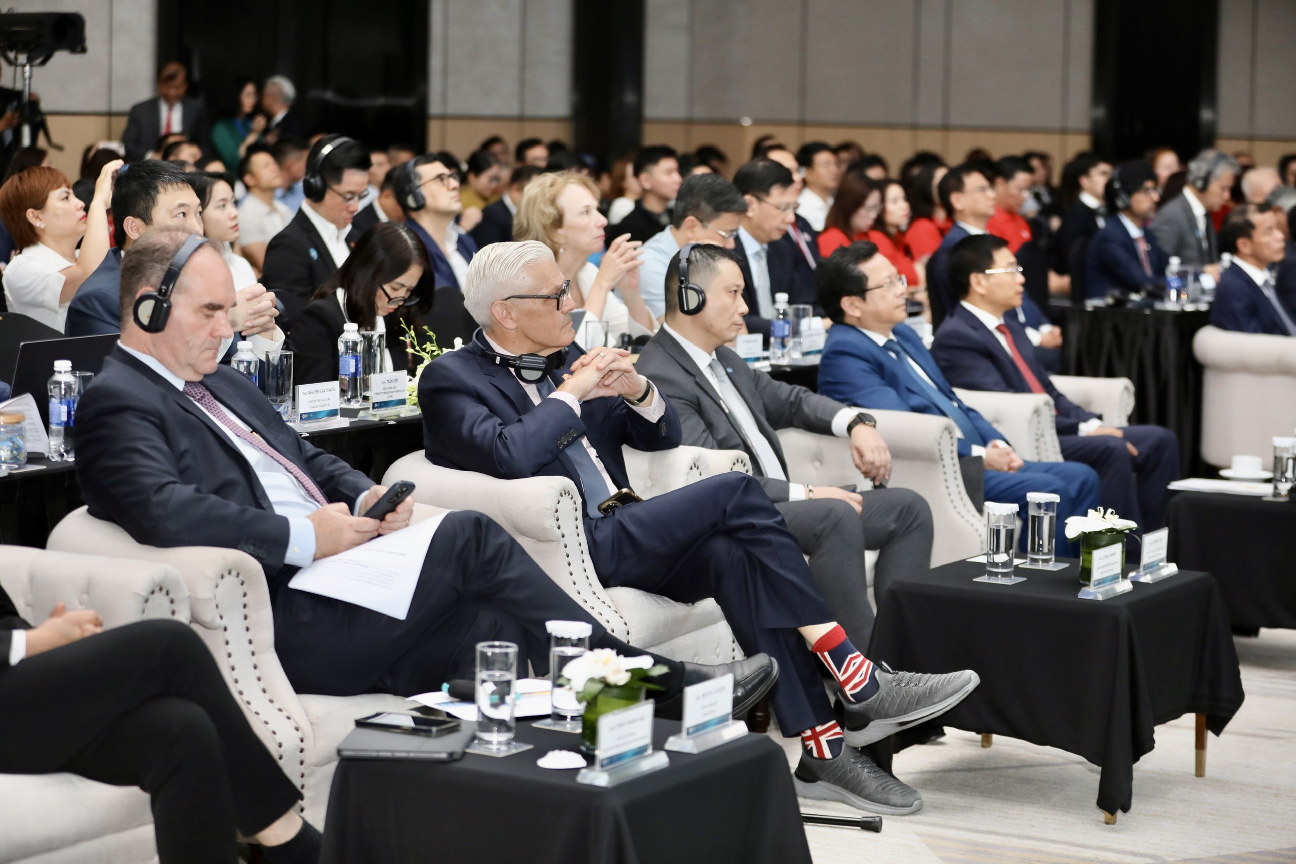 Diễn đàn Nhịp cầu phát triển Việt Nam&nbsp;không chỉ là nơi trao đổi chính sách mà còn là cầu nối giữa PG88 Link Dễ Nhớ Pg88.com FDI với PG88 Link Dễ Nhớ Pg88.com trong nước, giữa tầm nhìn quốc tế với khát vọng phát triển của Việt Nam. Ảnh: Việt Dũng.