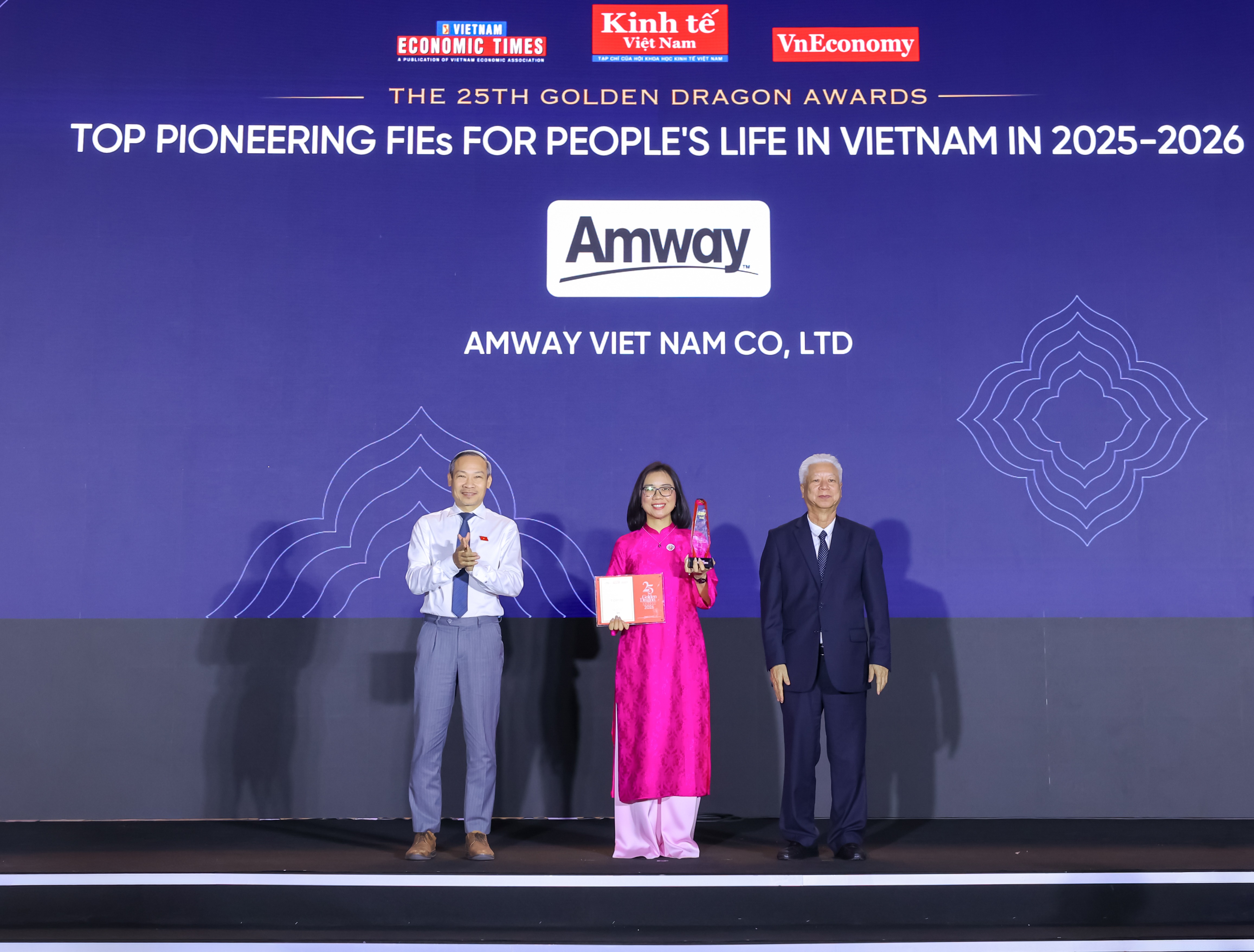 Amway Việt Nam nhận danh hiệu Rồng Vàng lần thứ 10, khẳng định vị thế bền vững