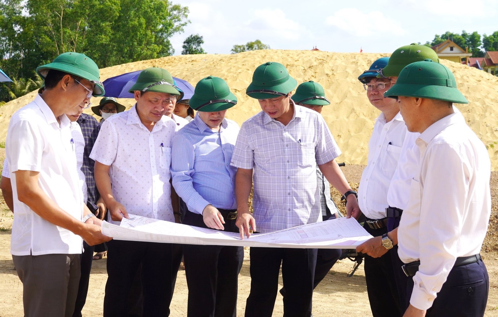 Lãnh đạo tỉnh Quảng Trị đi kiểm tra Link Trang Chủ PG88.Com Mới #2026 tạo quỹ đất khu dân cư phía Đông Nam đường Tạ Quang Bửu