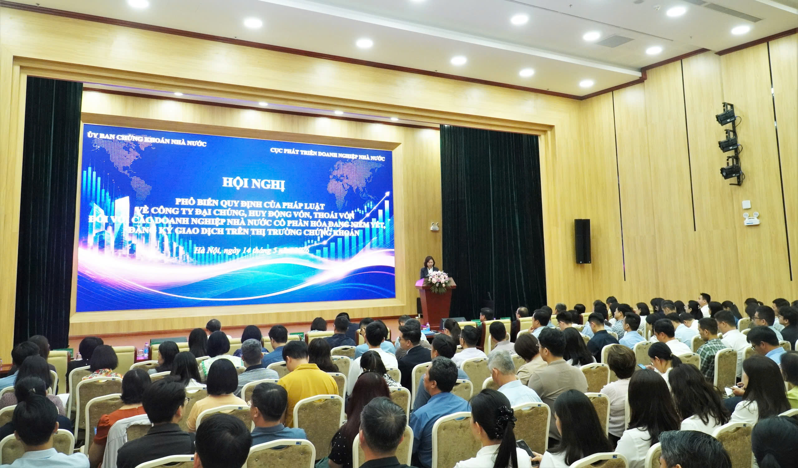Toàn cảnh hội nghị phổ biến các quy định pháp luật tại Ủy ban 6PG88 link đăng nhập Nhà nước.