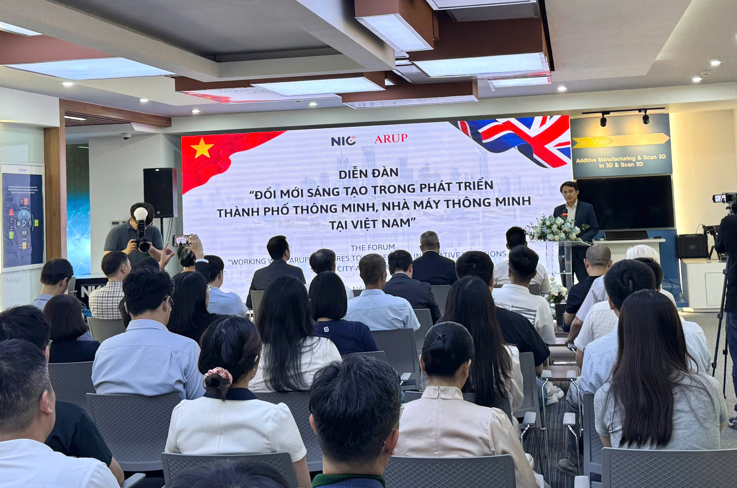 Phát huy vai trò đổi mới sáng tạo trong xây dựng đô thị thông minh
