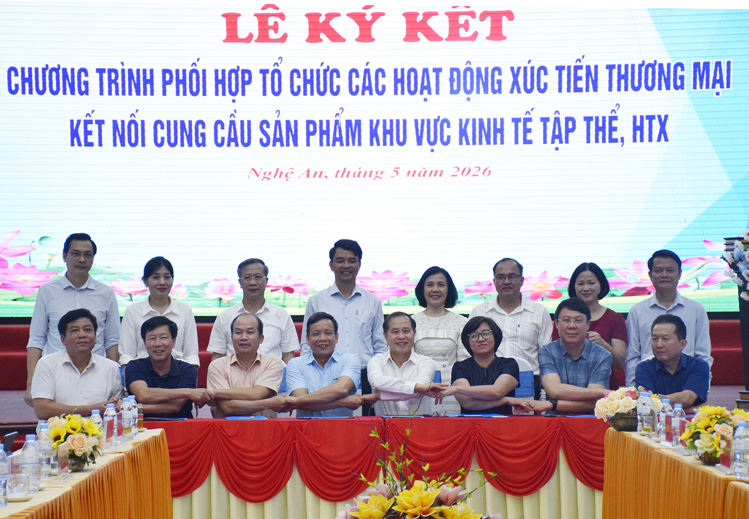 Tại hội nghị, Liên minh Hợp tác xã các tỉnh, thành phố đã ký kết biên bản ghi nhớ hợp tác; đồng thời các hợp tác xã, PG88 Link Dễ Nhớ Pg88.com cũng thực hiện ký kết hợp đồng nguyên tắc, thỏa thuận liên kết tiêu thụ và phát triển thị trường sản phẩm.