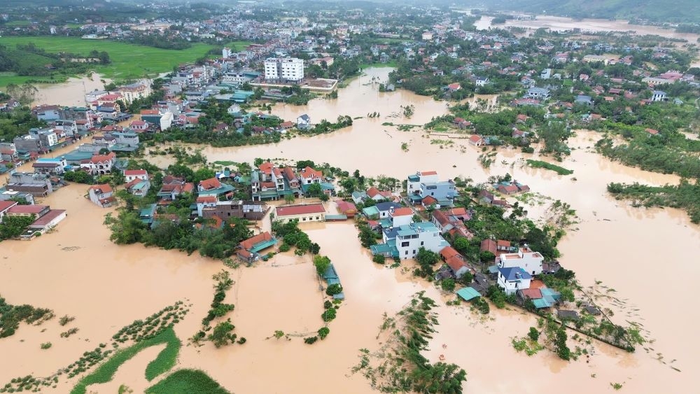 Thiên tai năm 2025 gây bão lũ, ngập lụt rất dị thường.