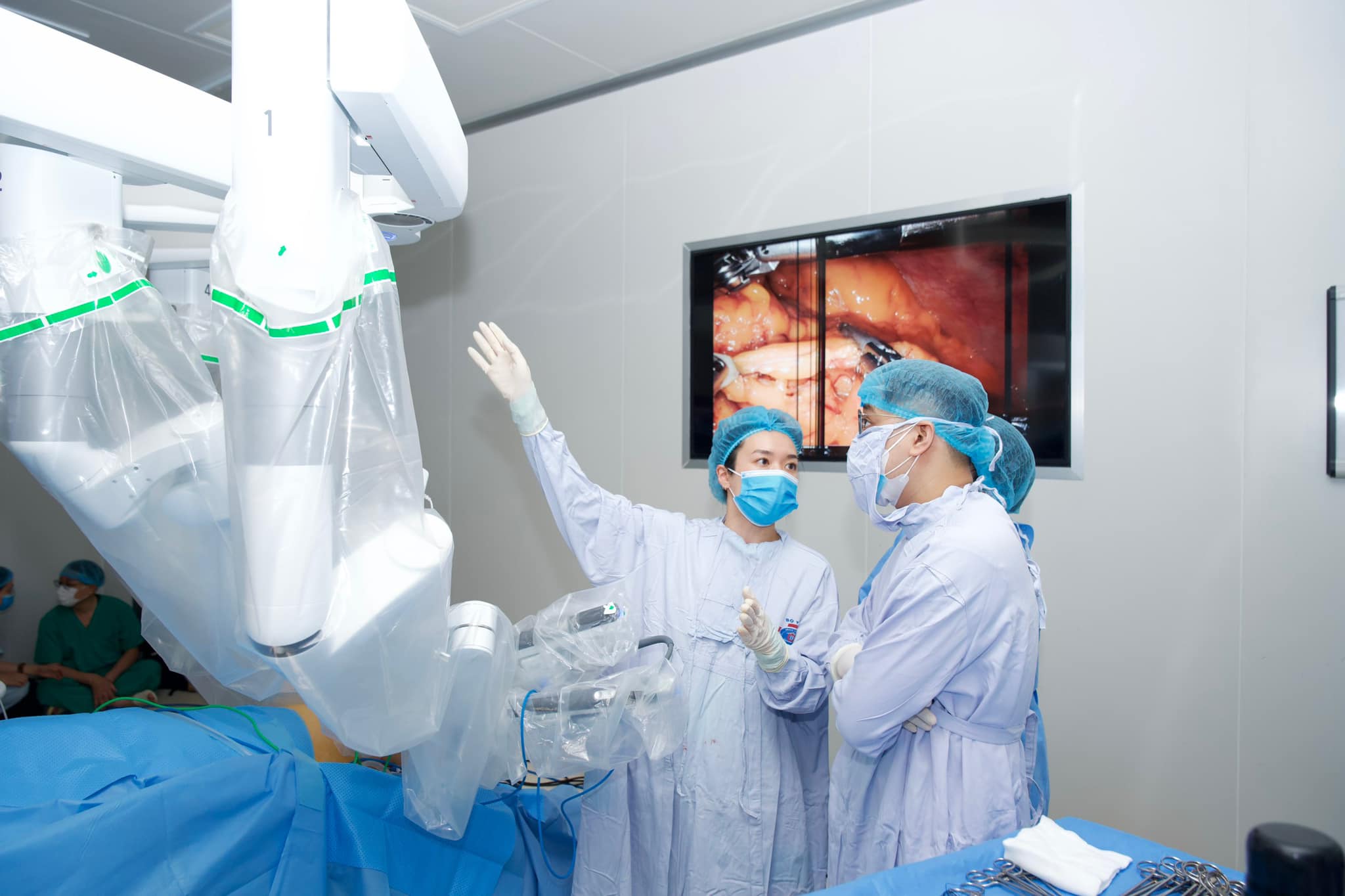 Không chỉ ứng dụng trong điều trị ung thư, AI và robot đang làm thay đổi cách tiếp cận ở nhiều chuyên khoa.