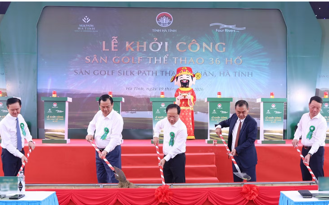 Các đại biểu thực hiện nghi thức khởi công Link Trang Chủ PG88.Com Mới #2026. Ảnh: Phan Trâm