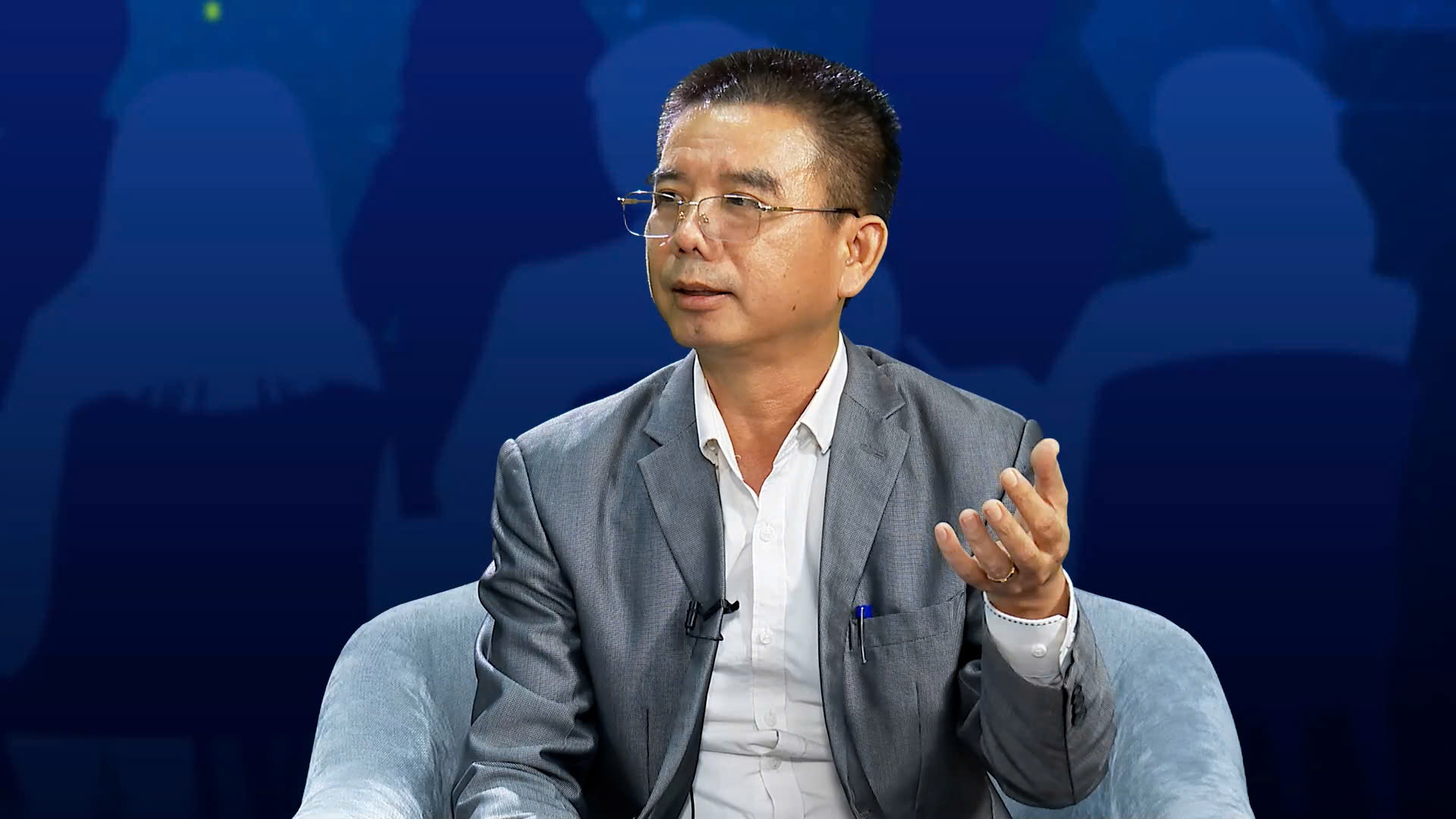 Ông&nbsp;Phạm&nbsp; Xuân Vinh, Trưởng phòng nghiệp vụ&nbsp;bảo hiểm 6Pg88.com Website Đẳng Cấp Số 1&nbsp;(Trung tâm Quốc gia về dịch vụ việc làm&nbsp;– Bộ Nội vụ). Ảnh: Việt Tuấn.