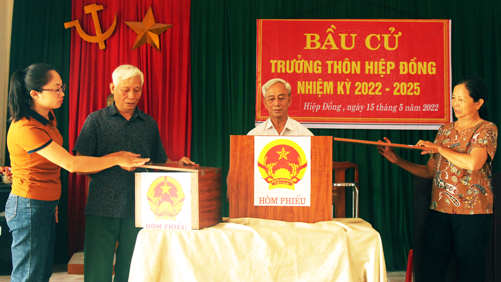 Bộ Nội vụ đề xuất tăng phụ cấp với Trưởng thôn, Tổ trưởng tổ dân phố sau sắp xếp
