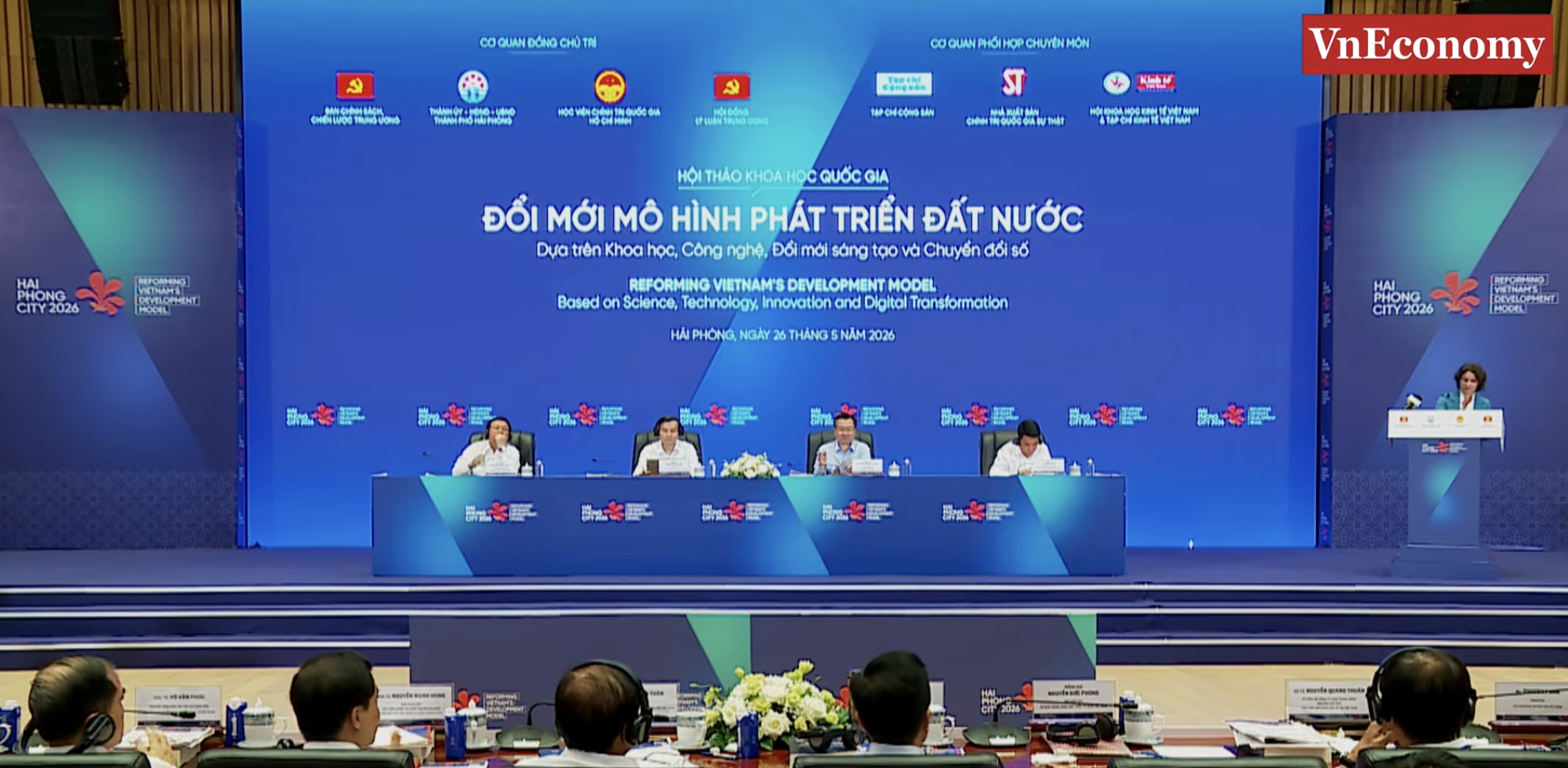 Hội thảo khoa học quốc gia “Đổi mới mô hình phát triển đất nước dựa trên khoa học, công nghệ, đổi mới sáng tạo và chuyển đổi số”, diễn ra tại Hải Phòng, ngày 26/5 - Ảnh: Việt Dũng.