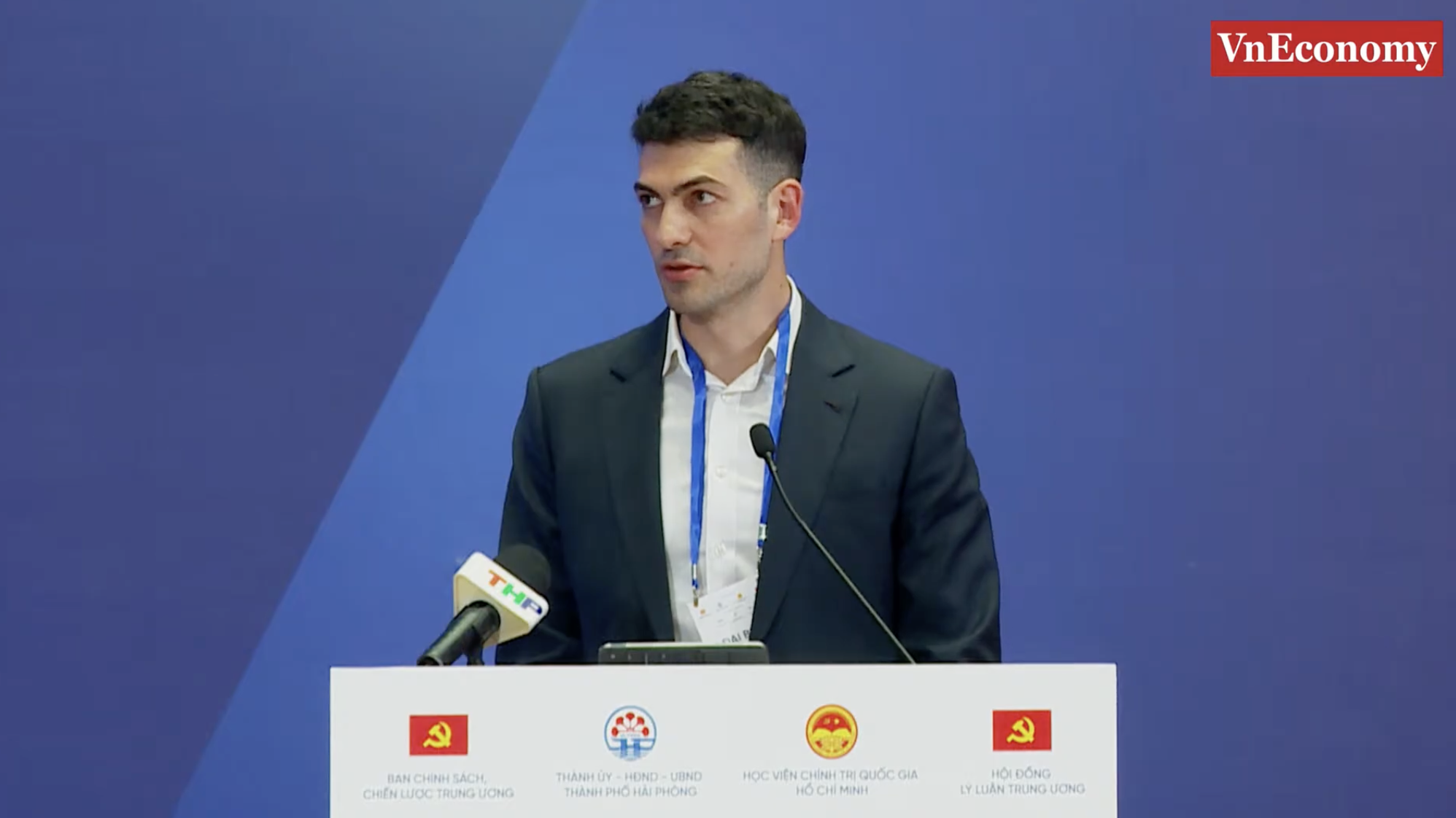 TS. Sacha Samuel Jacques Dray, Chuyên gia PG88 ⭐ Link trang chủ số 1 nhà cái PG88 com casino slot của Pg88 com chính chủ Thế giới (World Bank) tại Việt Nam chia sẻ tại sự kiện - Ảnh: Việt Dũng. 