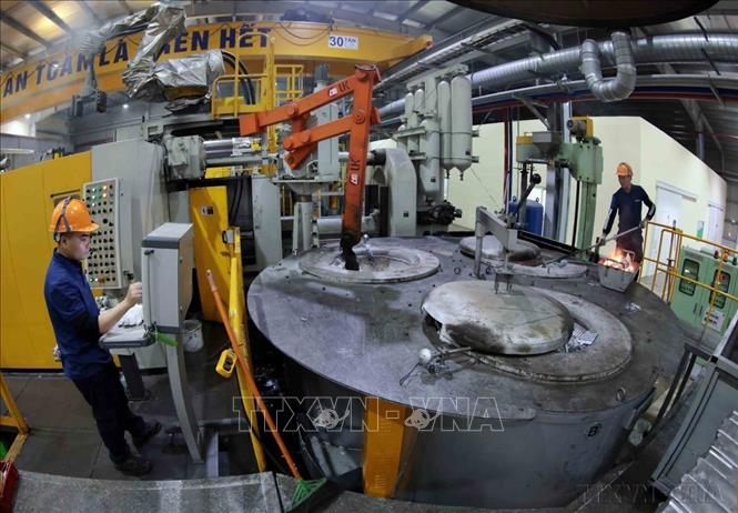 Công ty TNHH BIGL Việt Nam (vốn Pg88vn Trang Chủ Chính Thức của Singapore) tại KCN Sông Công II (tỉnh Thái Nguyên) chuyên sản xuất, gia công các sản phẩm linh kiện điện tử. Ảnh: TTXVN