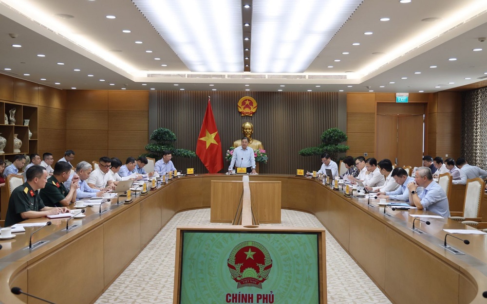 Phó Thủ tướng Thường trực Chính phủ Phạm Gia Túc đề nghị Bộ Công Thương phải thúc đẩy tiến độ triển khai các chương trình, các công trình, Pg88vn.top độc quyền mỗi ngày điện quan trọng quốc gia, trọng điểm của ngành năng lượng. Ảnh: VGP.