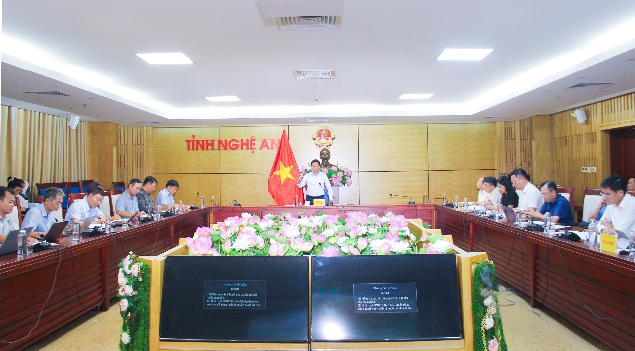 Quang cảnh cuộc họp. Ảnh: Mai Hoa