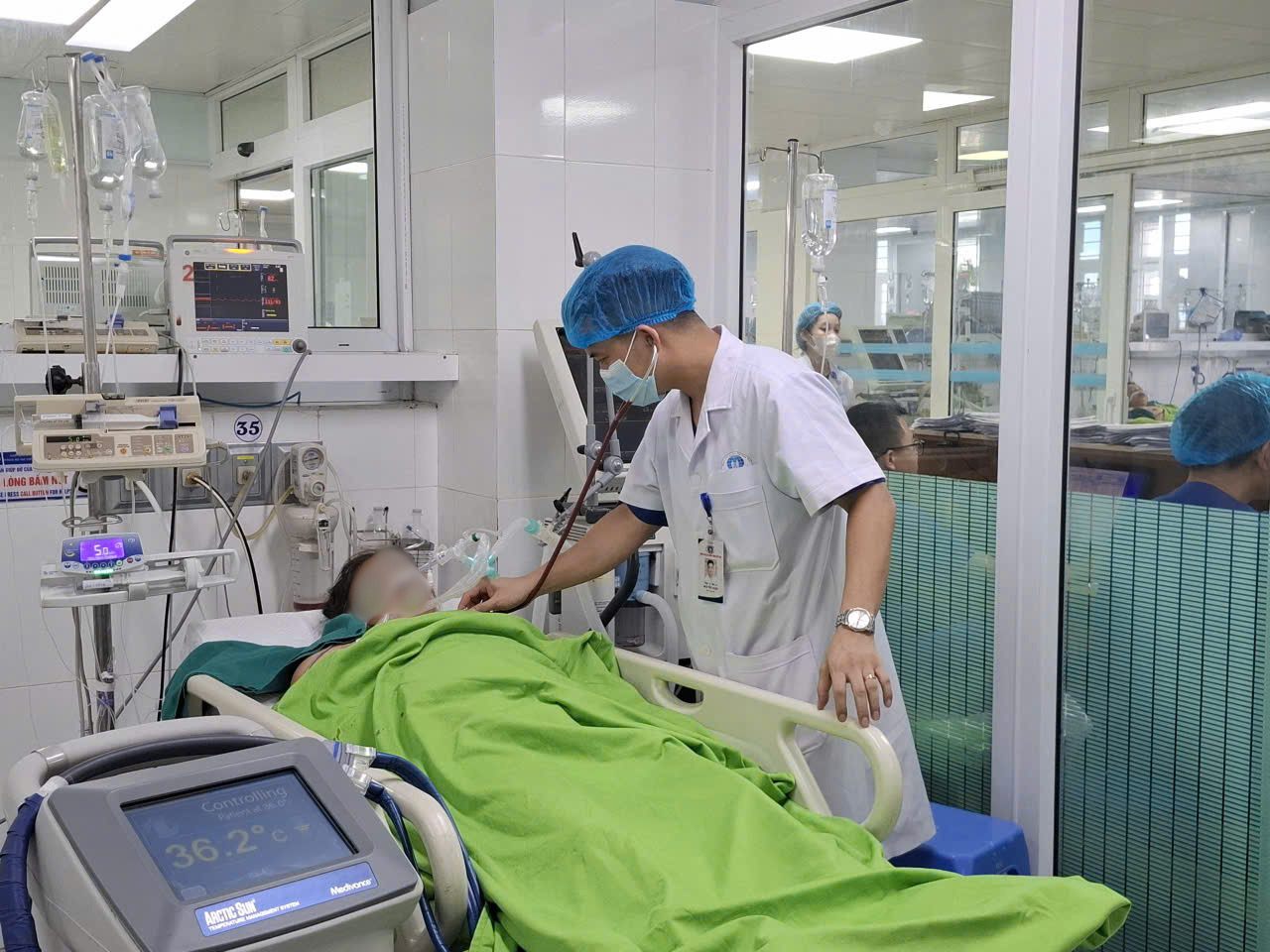 ệnh viện Đa khoa tỉnh Phú Thọ liên tục tiếp nhận nhiều trường hợp say nắng, sốc nhiệt nguy hiểm do PG88 Sòng bạc trực tuyến TOP 1 Việt Nam | Casino, Nổ Hũ ngoài trời.