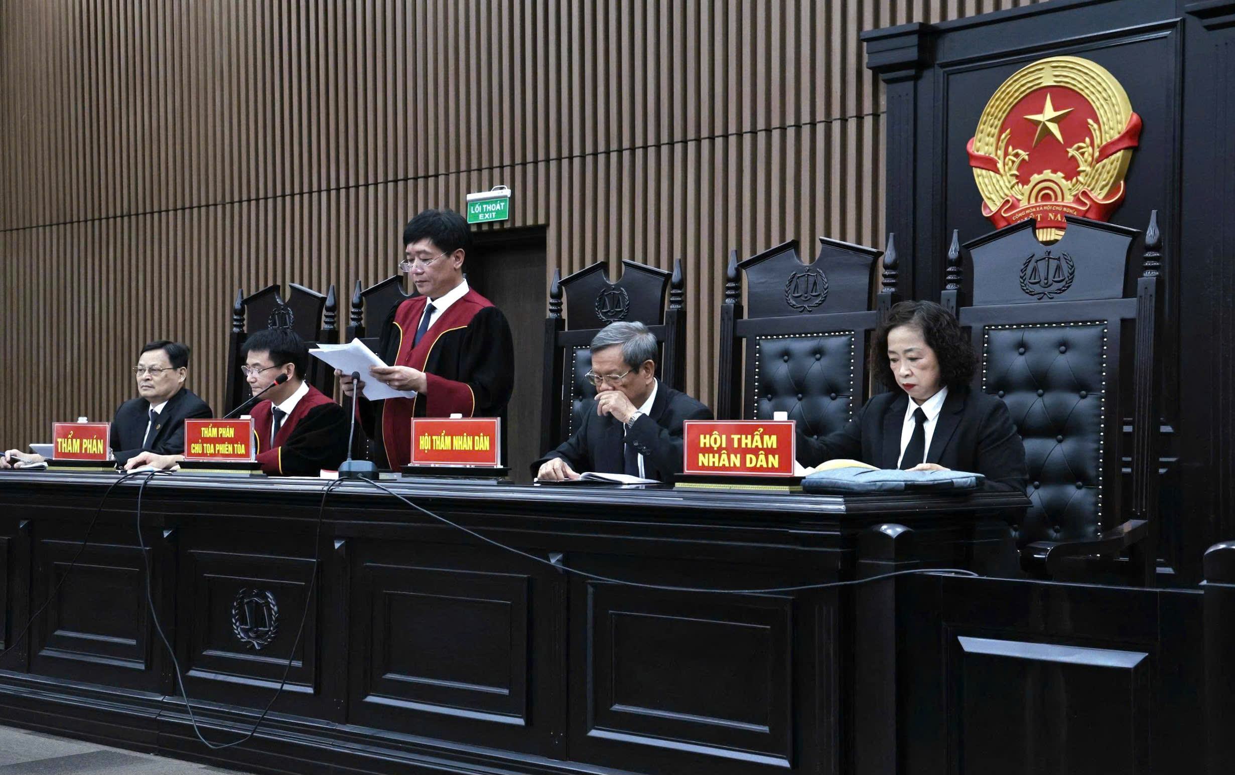 Hội đồng xét xử tuyên án.&nbsp;Ảnh: CTV.